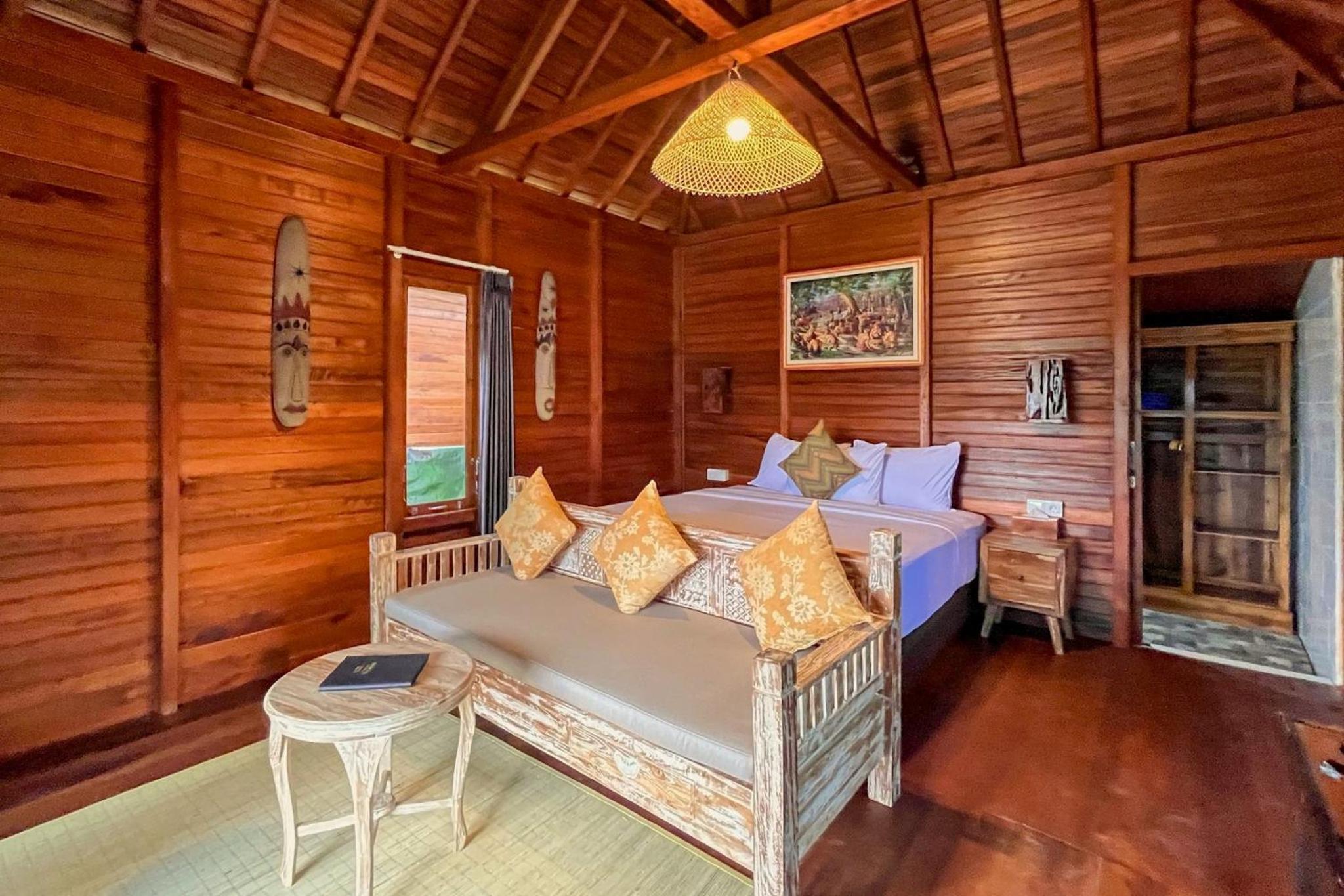 Wooden Suite with Mountain View - Photo 1