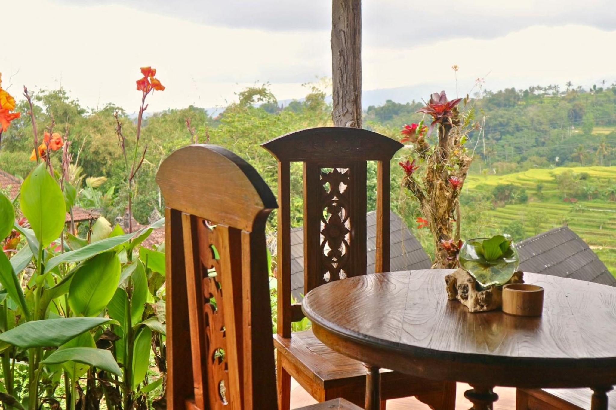 Wooden Suite with Mountain View - Photo 9
