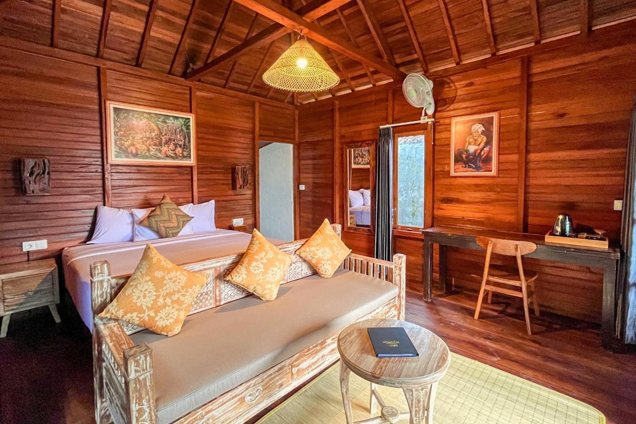 Wooden Suite with Mountain View - Photo 2