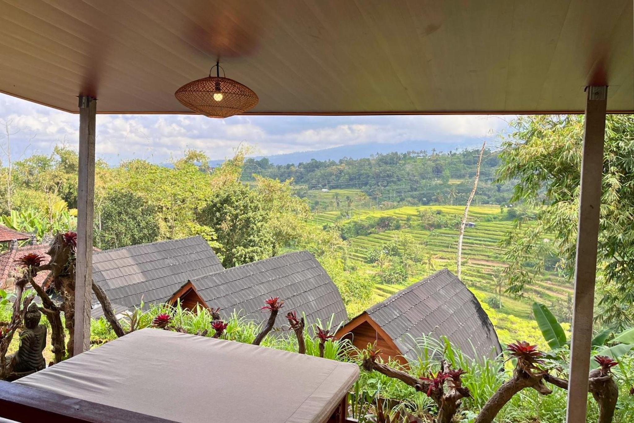 Wooden Suite with Mountain View - Photo 14