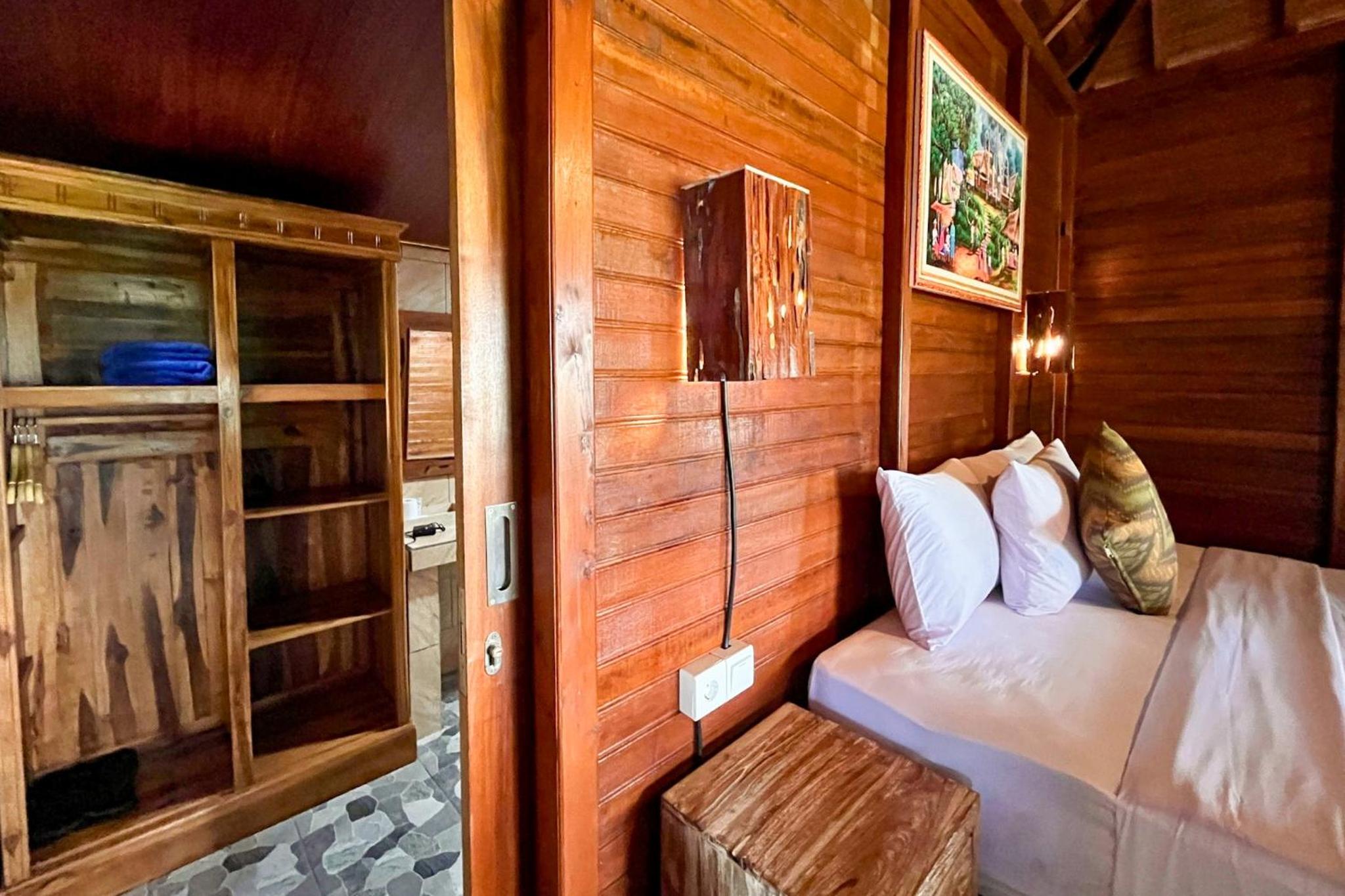 Wooden Villa with Mountain View - Photo 8