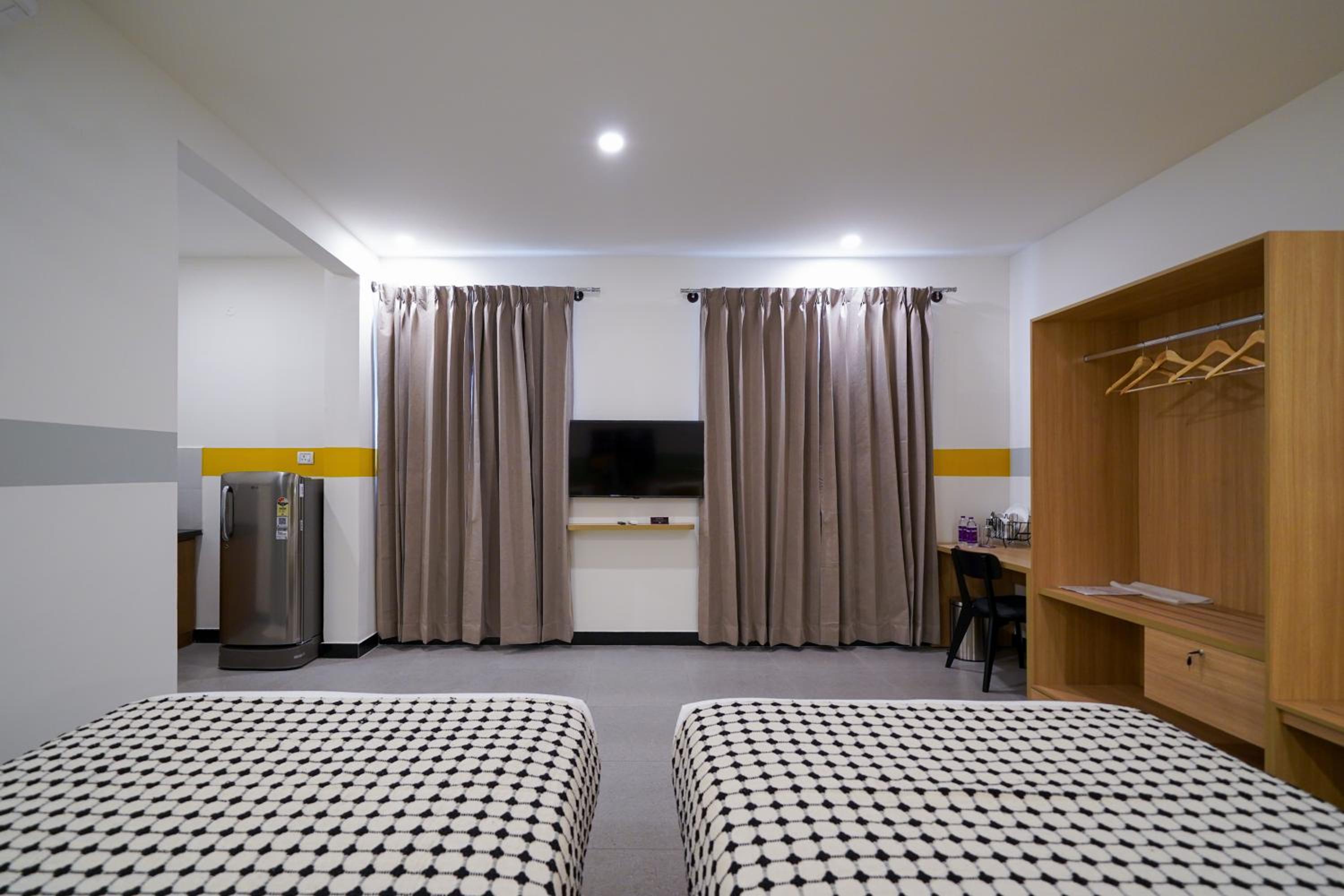 Large Twin Room