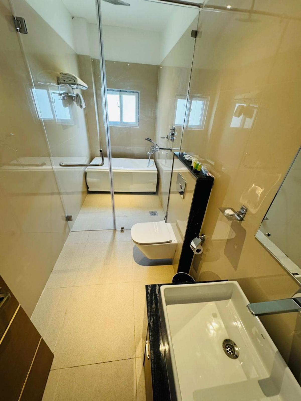 King Suite photo 2