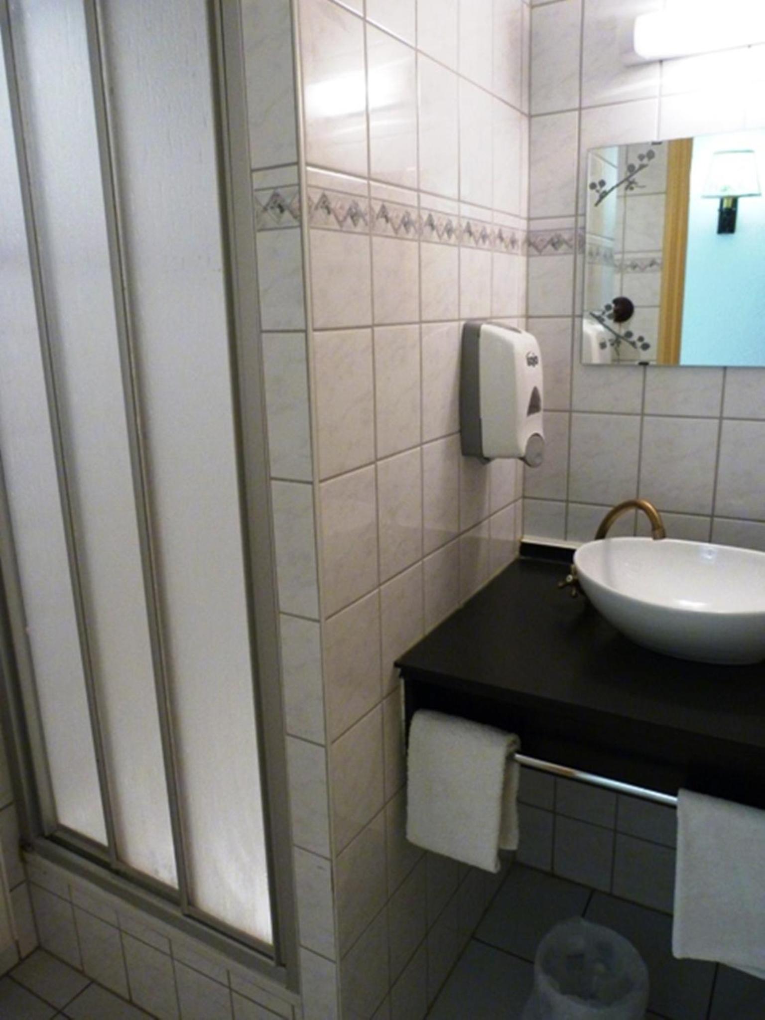 Double Room - Photo 3