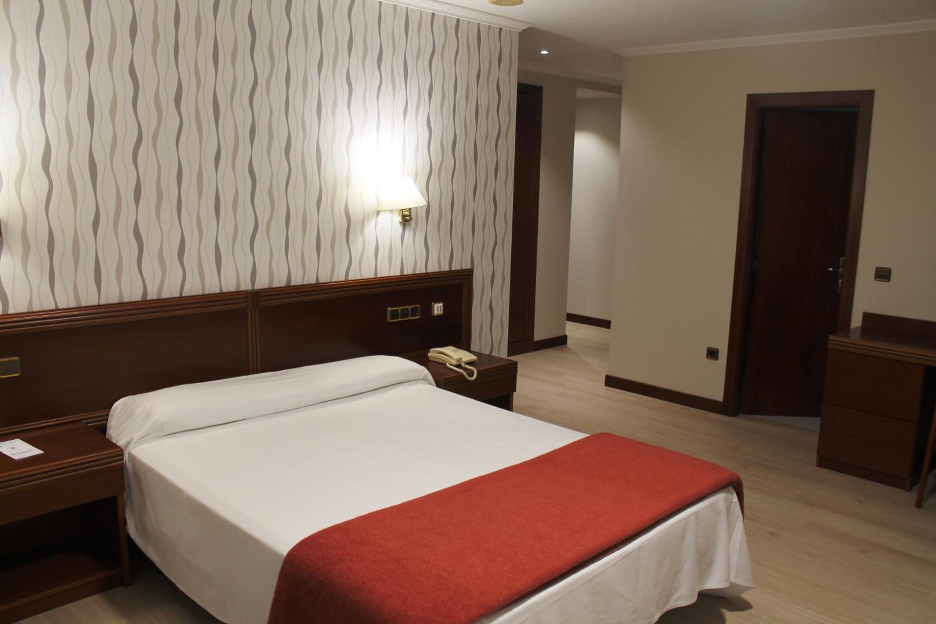 Double Room - Photo 4