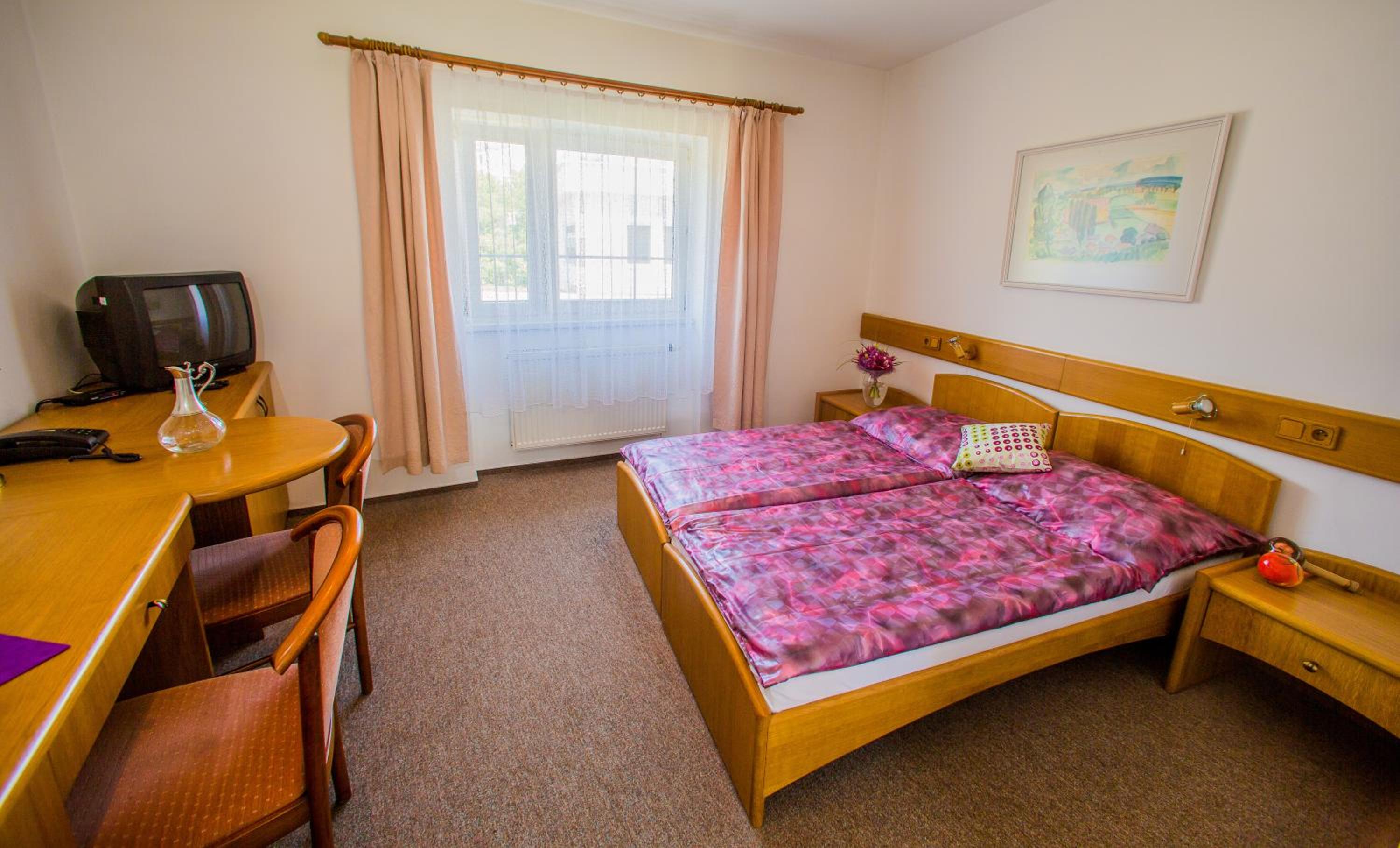 Standard Double or Twin Room with Garden View - Photo 1