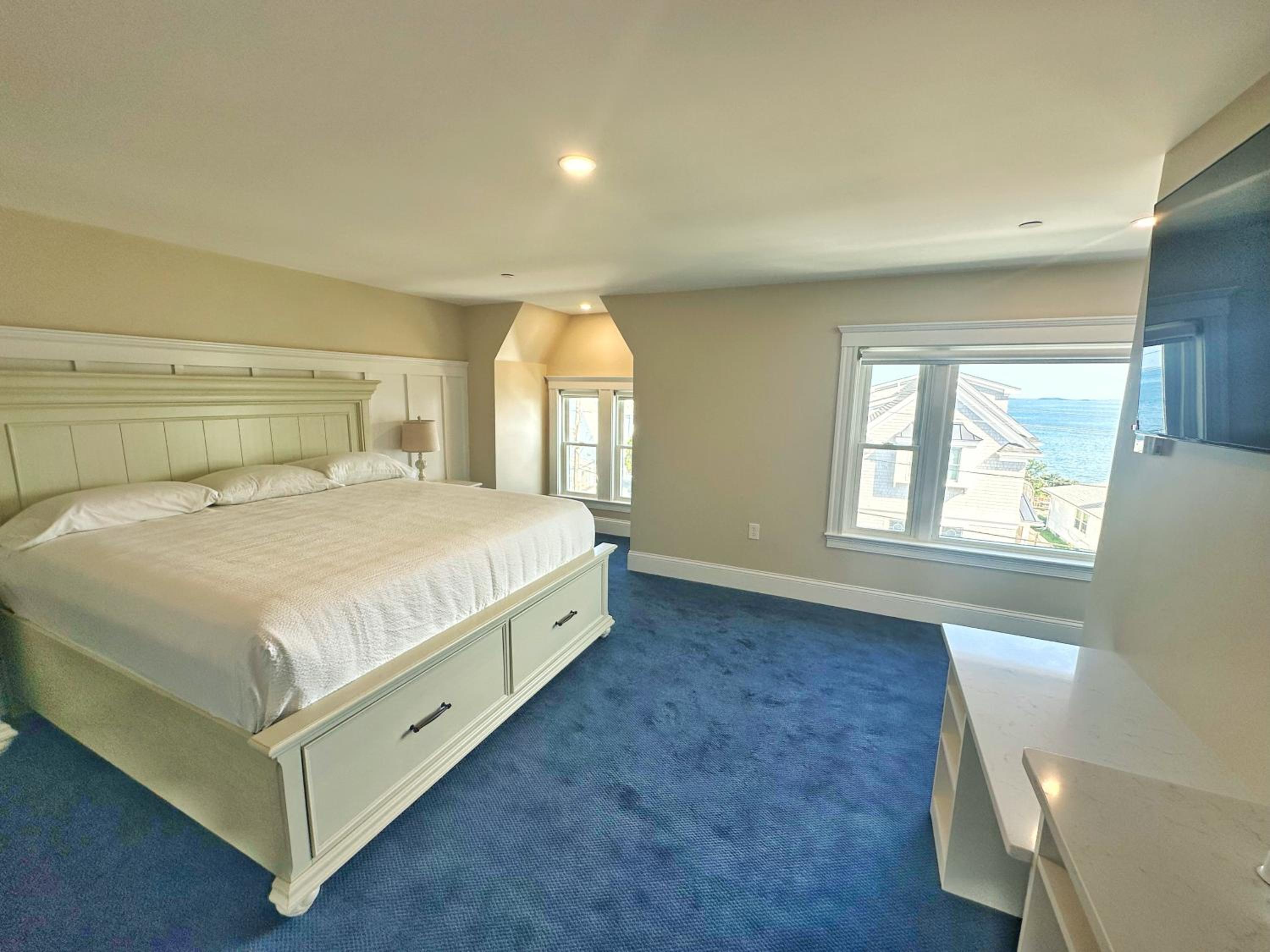 King Suite with Ocean View
