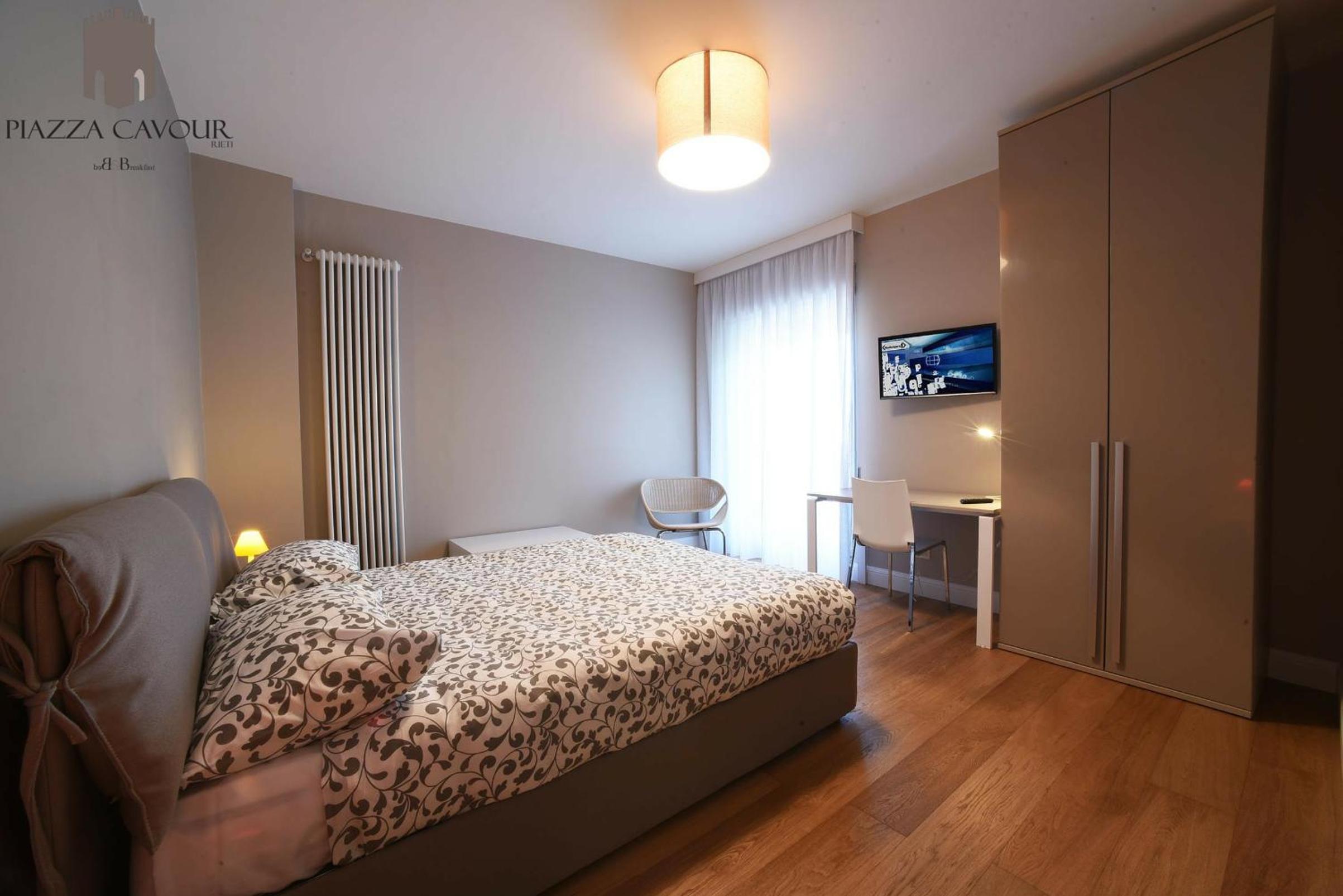Deluxe Double or Twin Room - Photo 6