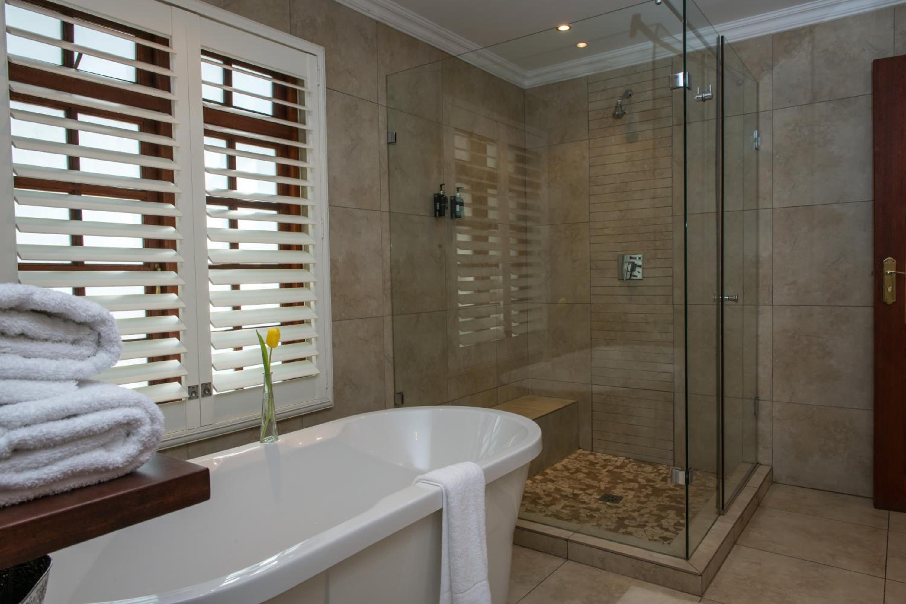 Luxury Room - Photo 2
