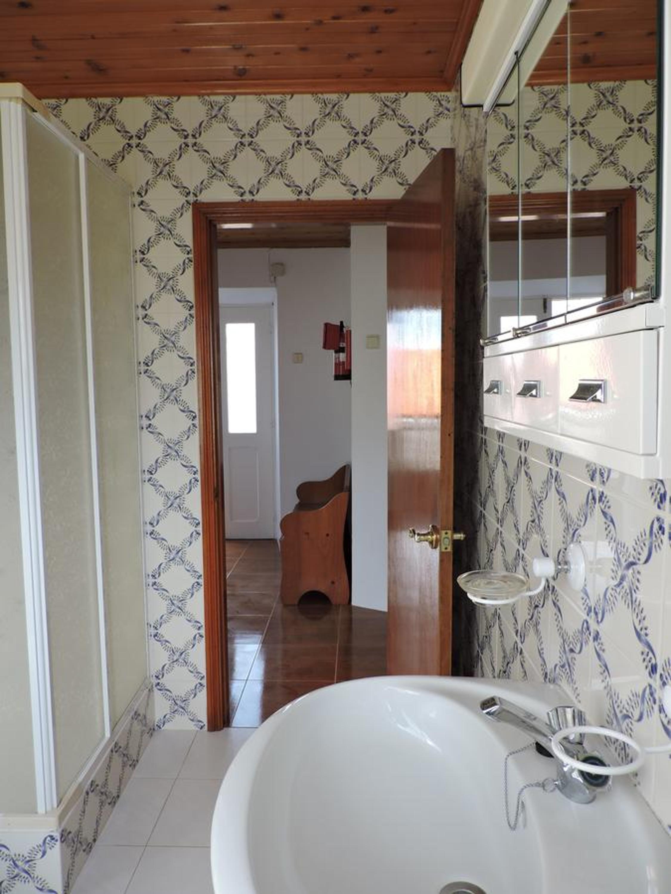 One-Bedroom House photo 3