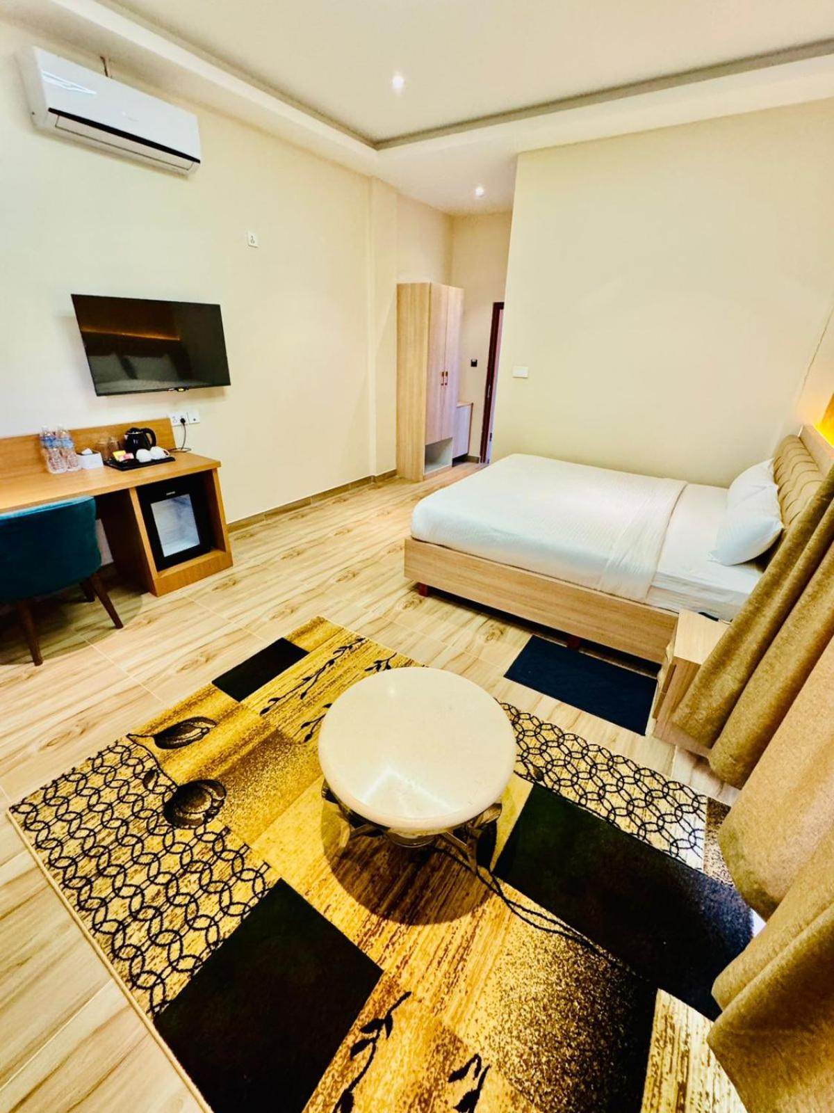 Superior Double or Twin Room photo 2