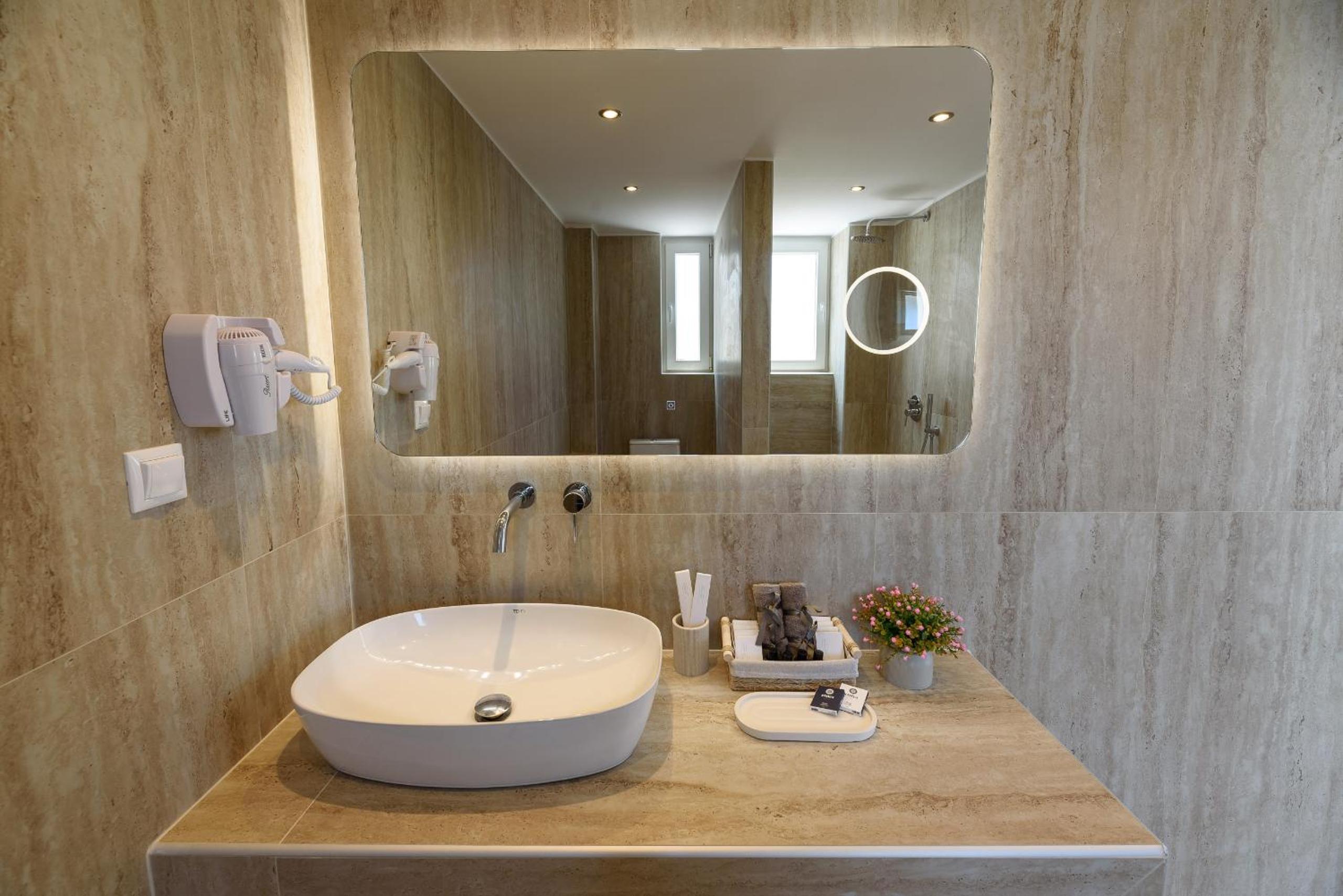 Family Suite - Photo 2