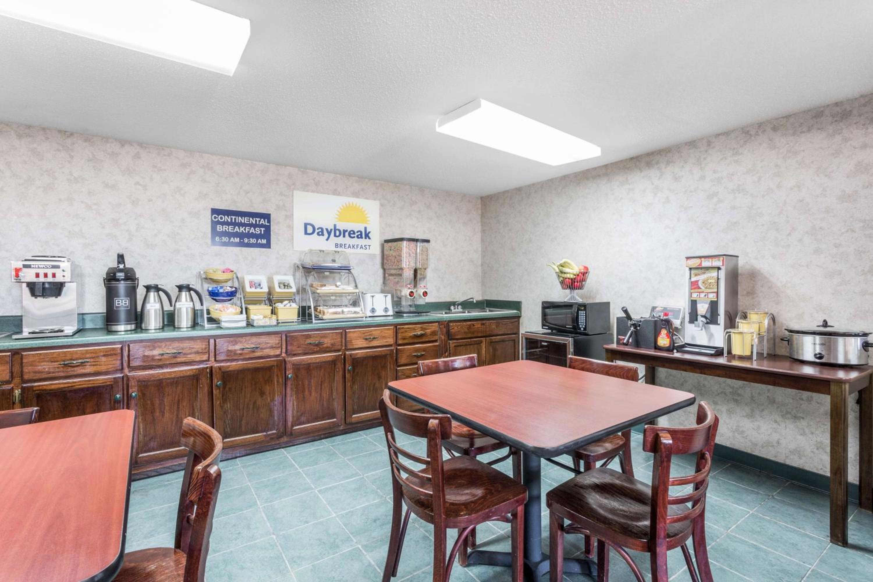 King Room - Disability Access/Non-Smoking - Photo 9