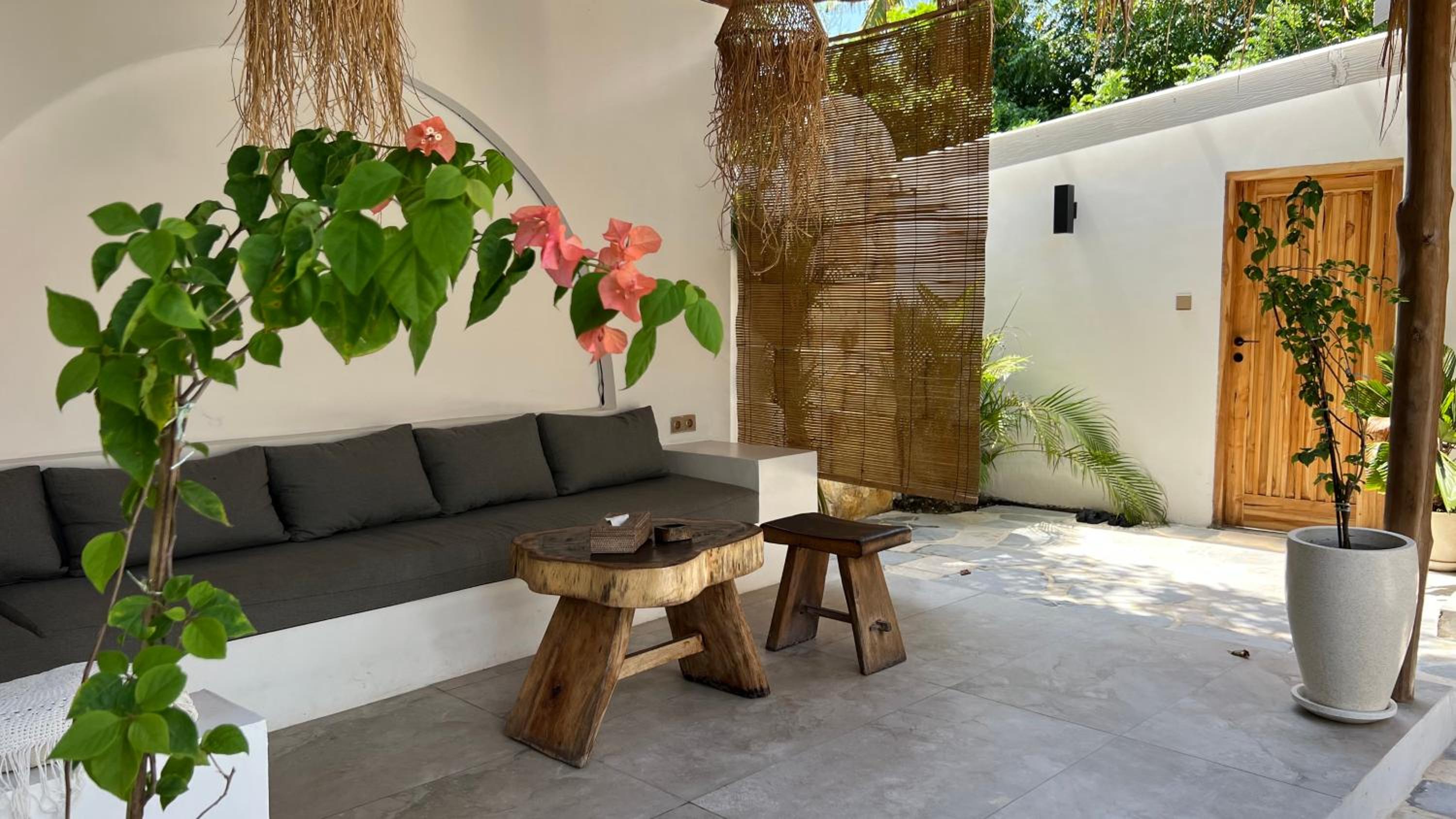 Deluxe Bungalow - Photo 21