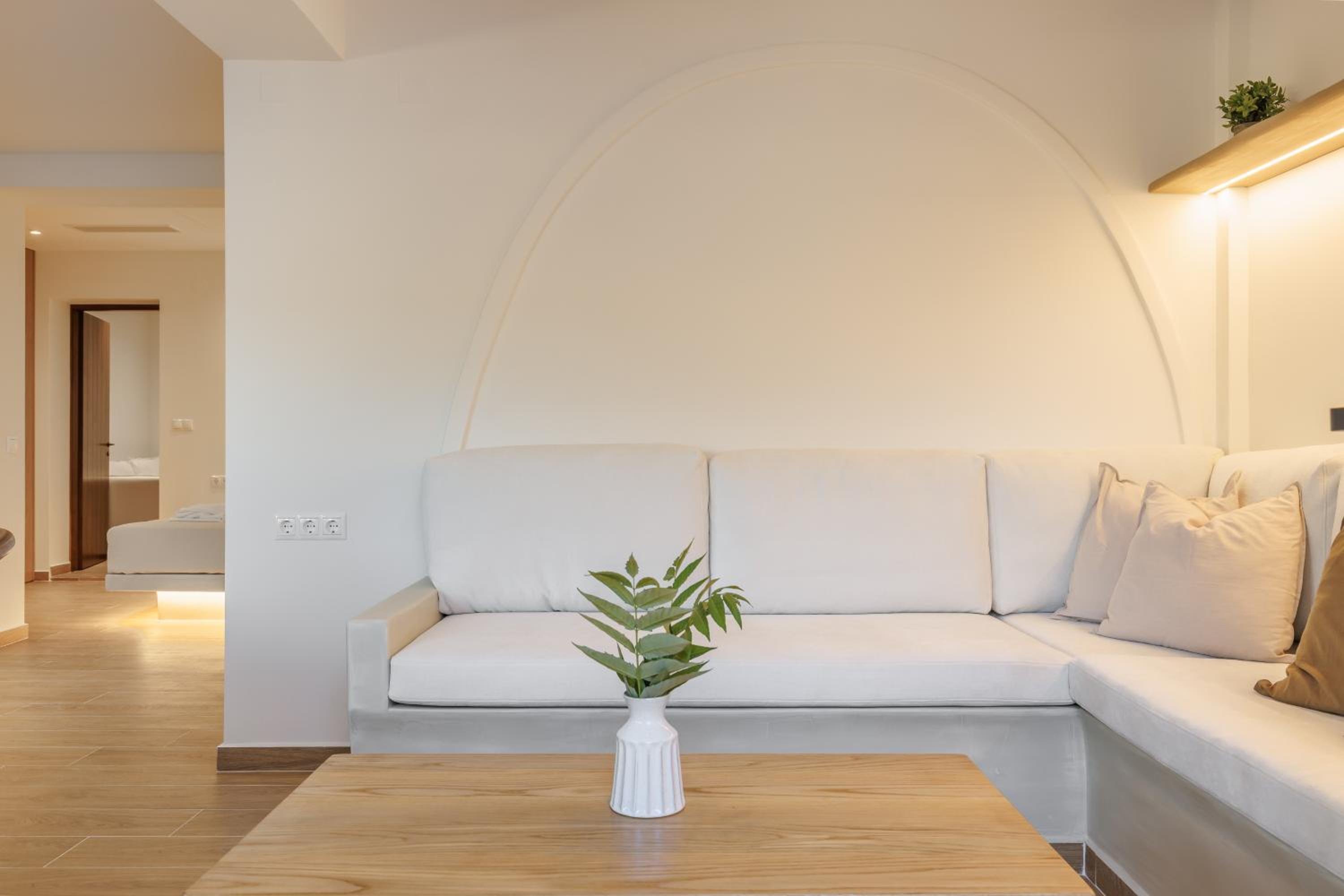 Deluxe One-Bedroom Apartment with City View