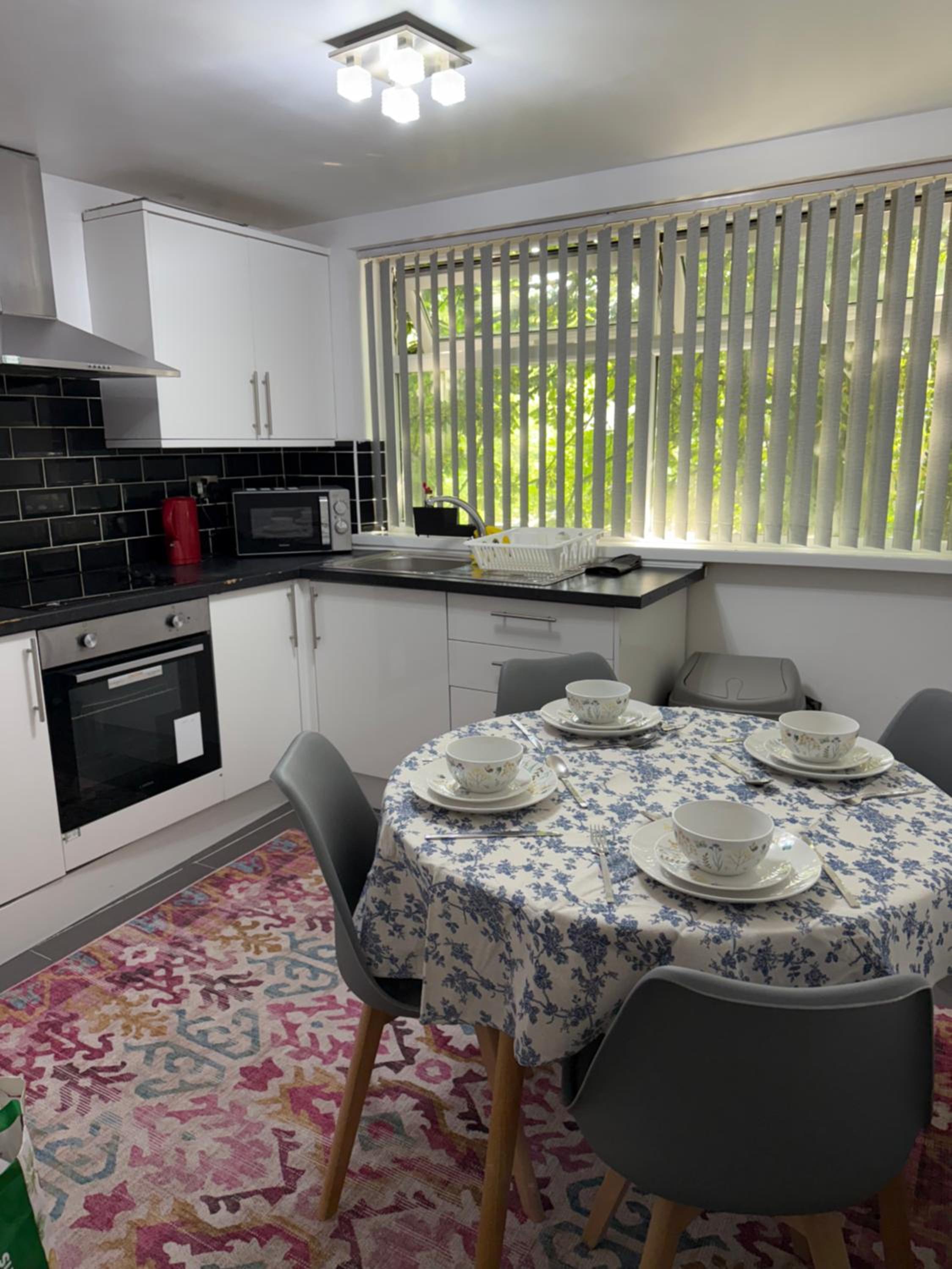 Standard Twin Room with Shared Bathroom