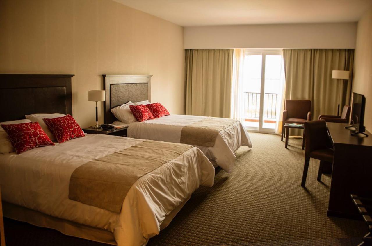 Double Room with Two Double Beds - Non-Smoking photo 3