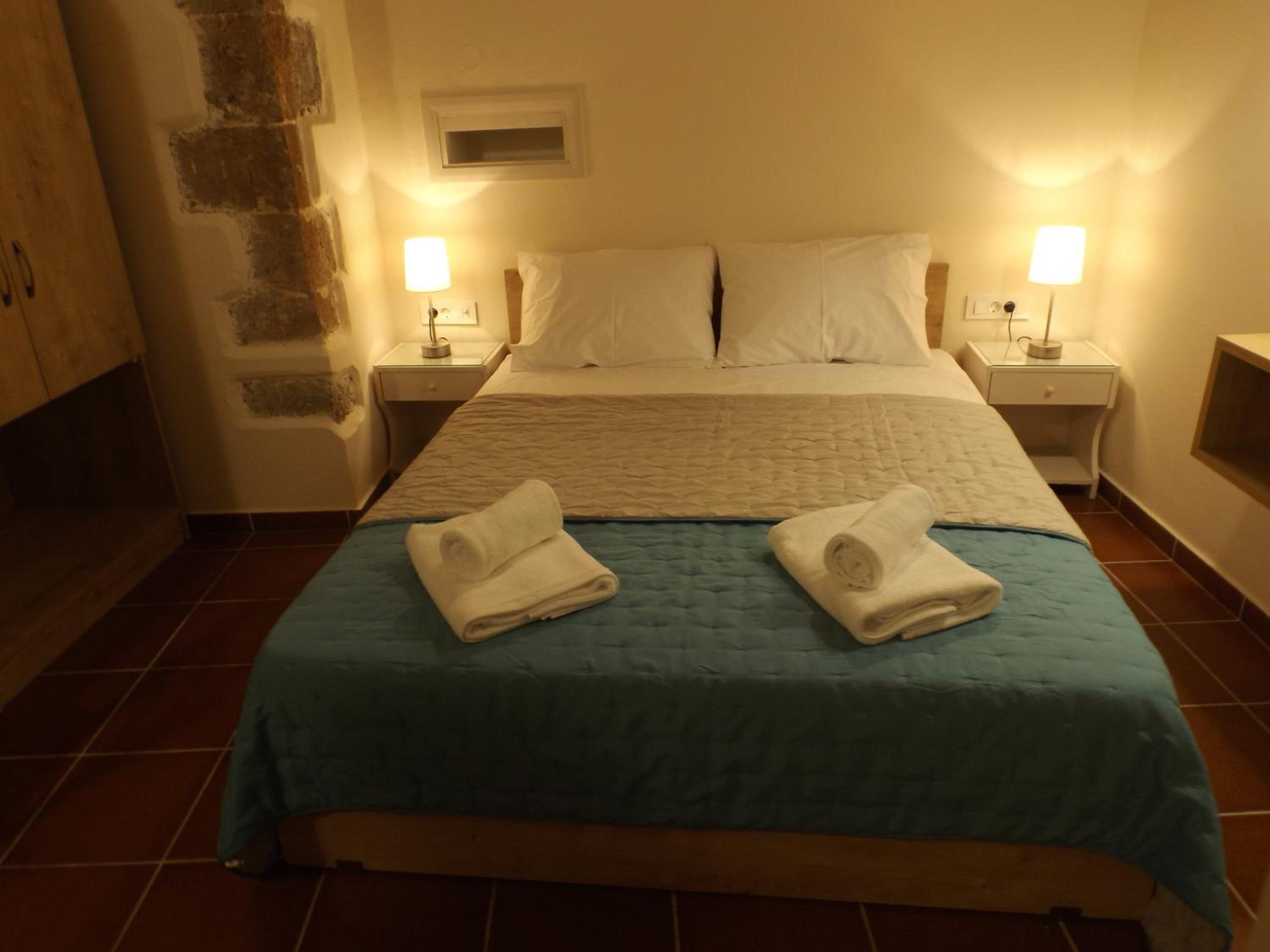 Studio with Private Balcony and Sea View - Photo 22
