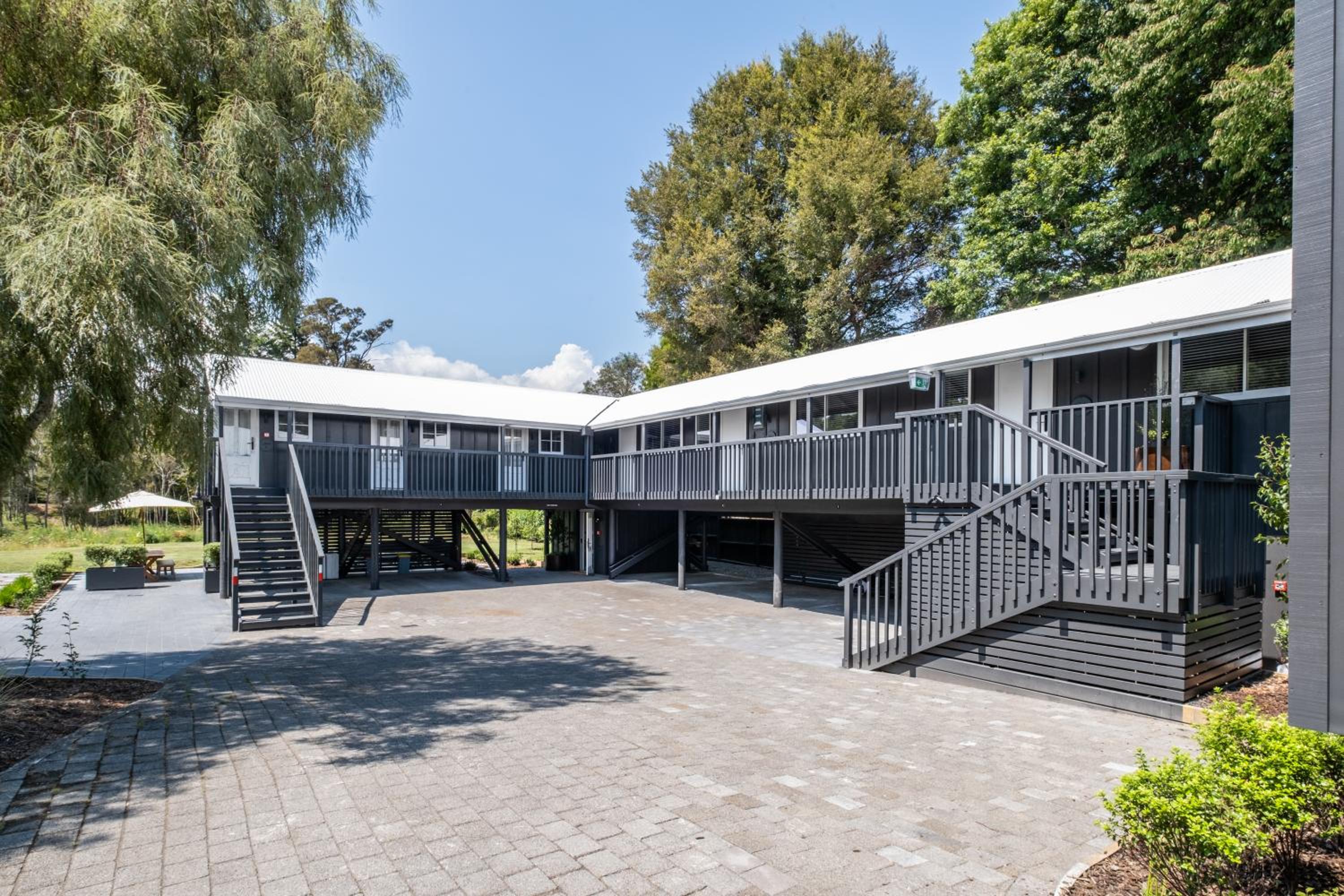 Superior Studio