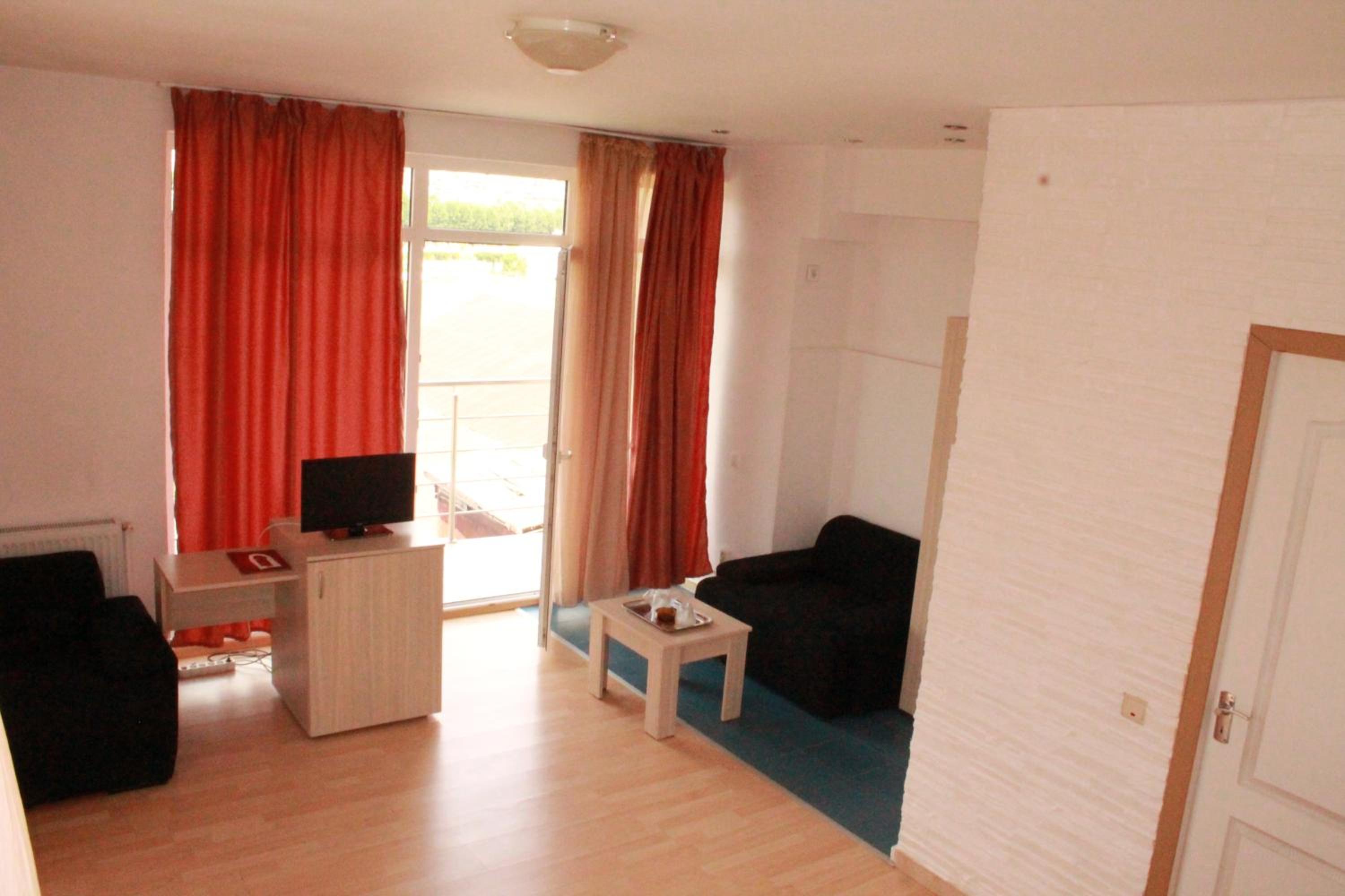 Standard Double Room - Photo 16