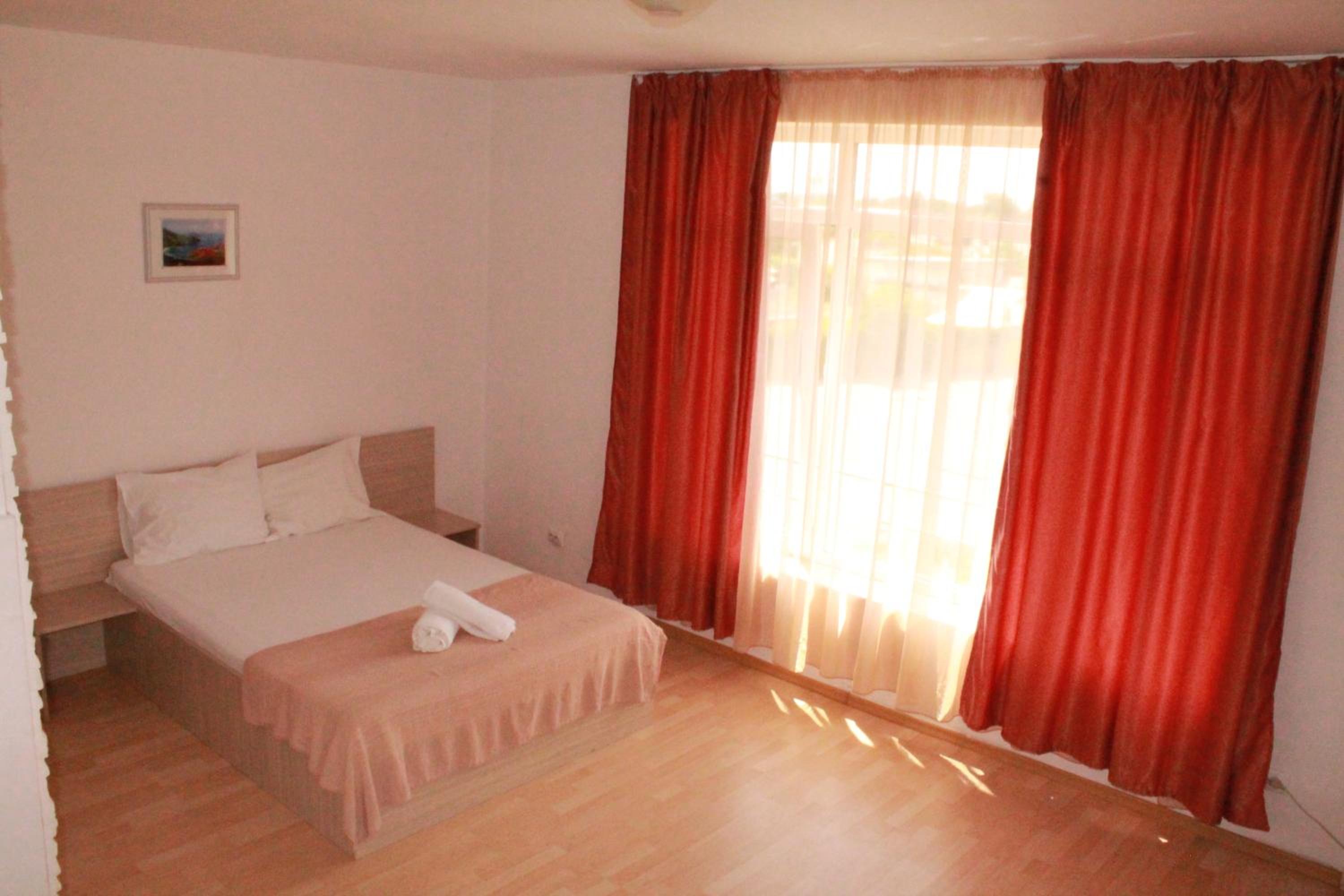 Standard Double Room - Photo 6