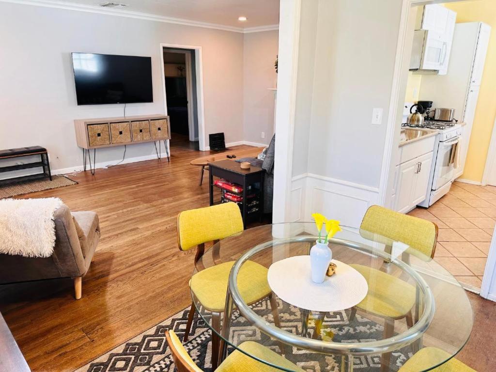 Two-Bedroom House photo 1