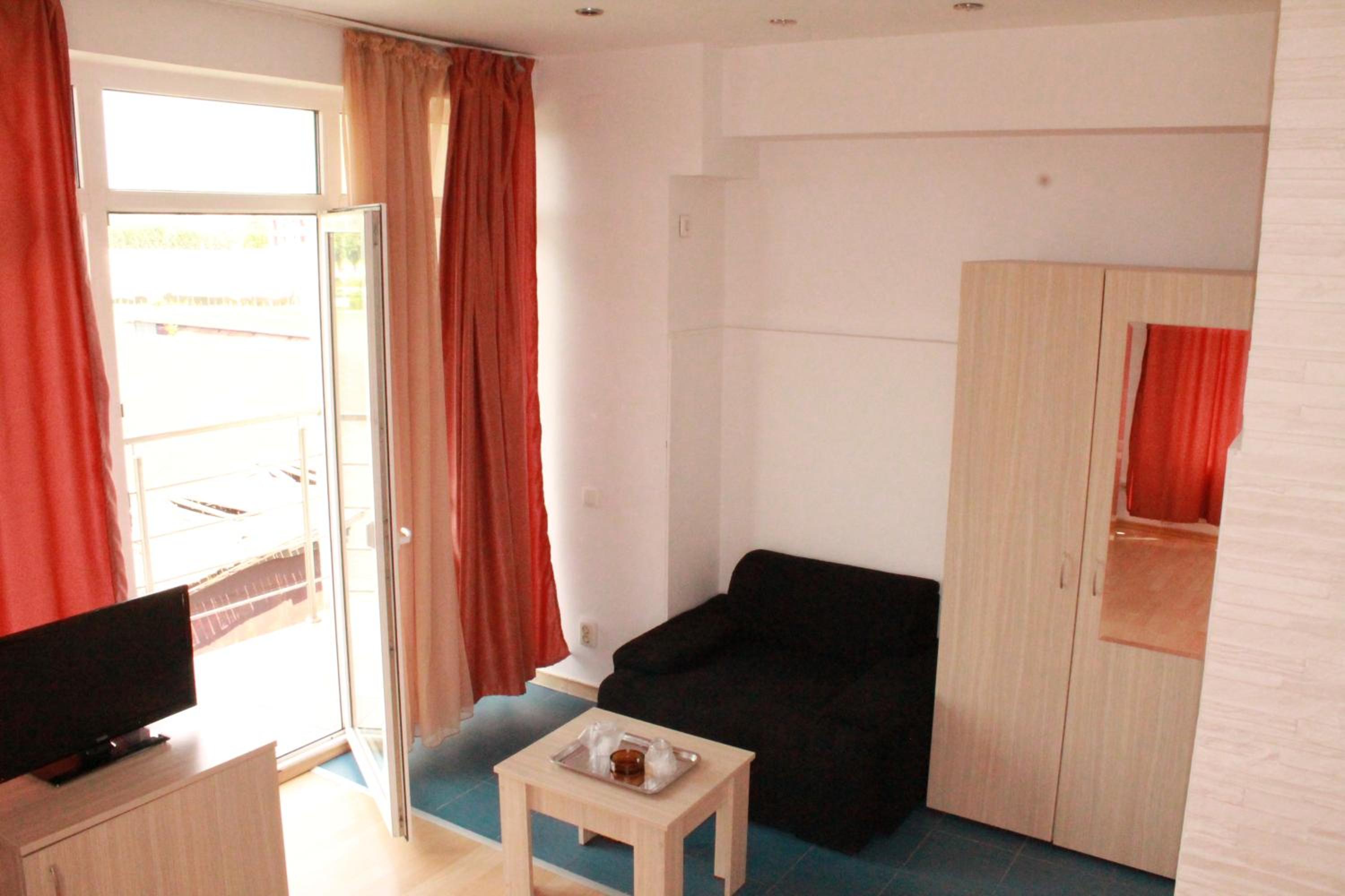 Standard Double Room - Photo 18