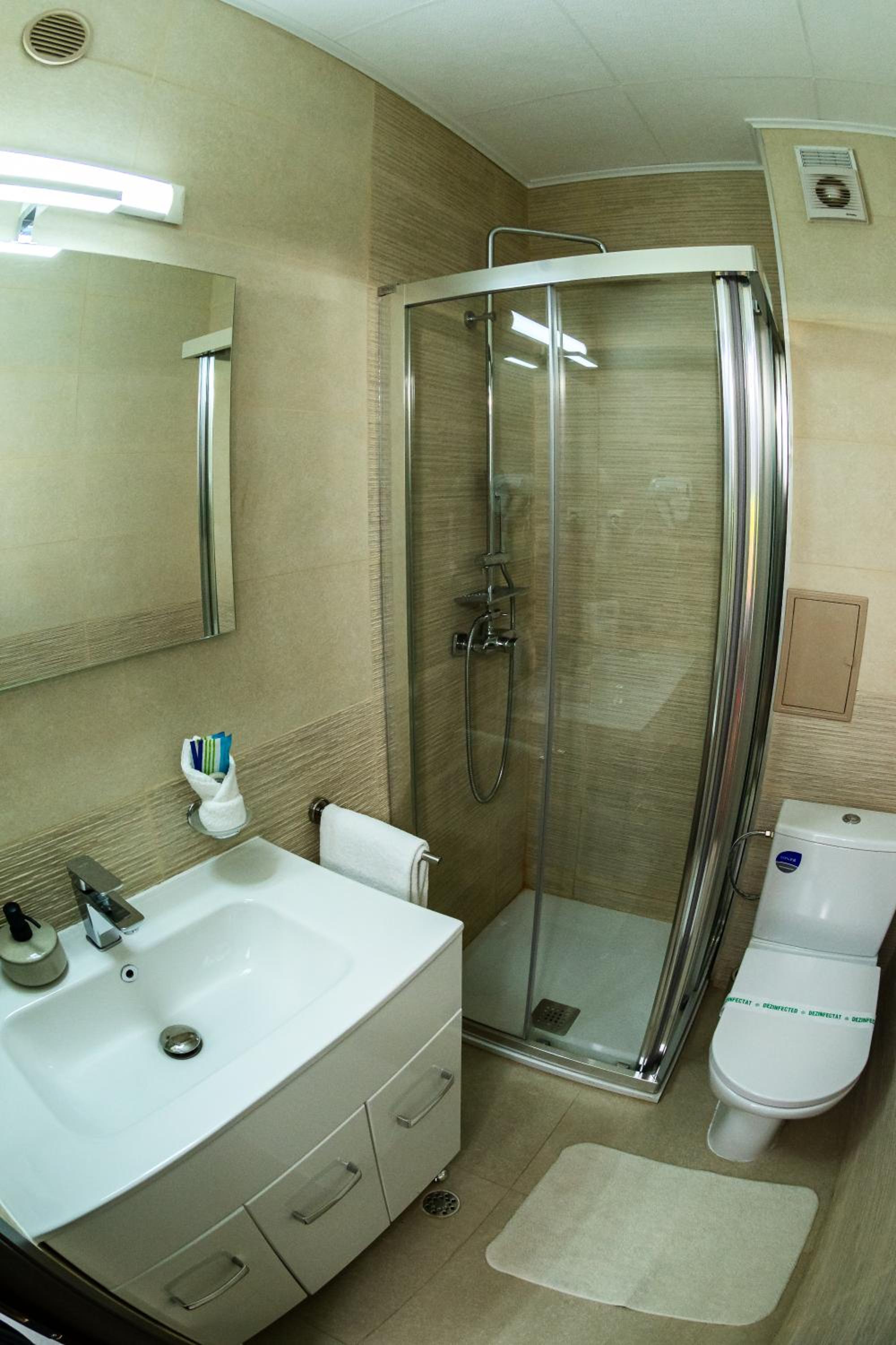 One-Bedroom Suite - Photo 26
