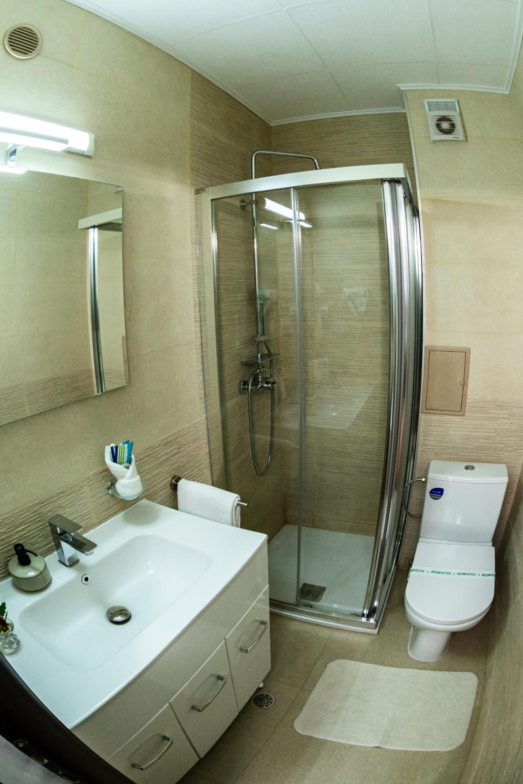One-Bedroom Suite - Photo 19