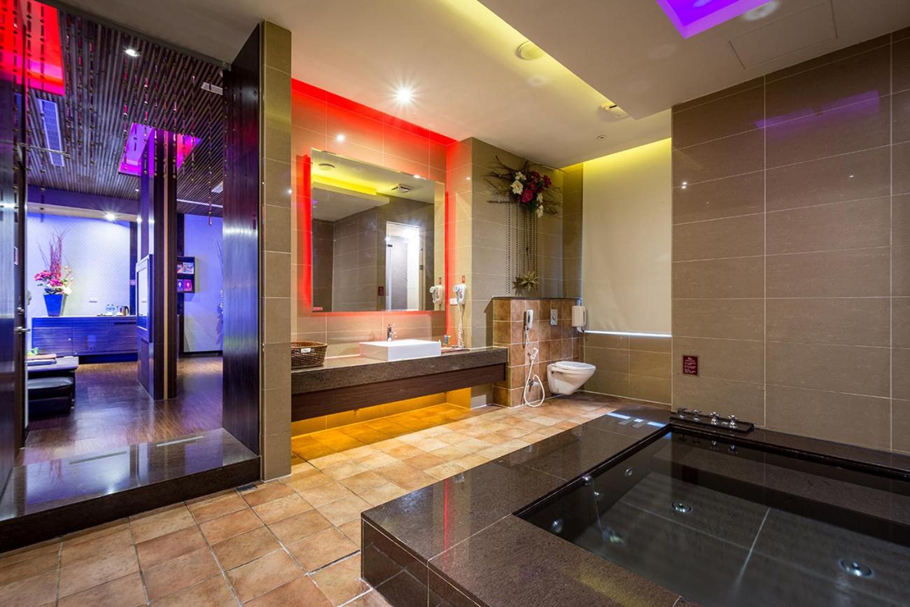 Deluxe Double Room with Private Pool photo 3