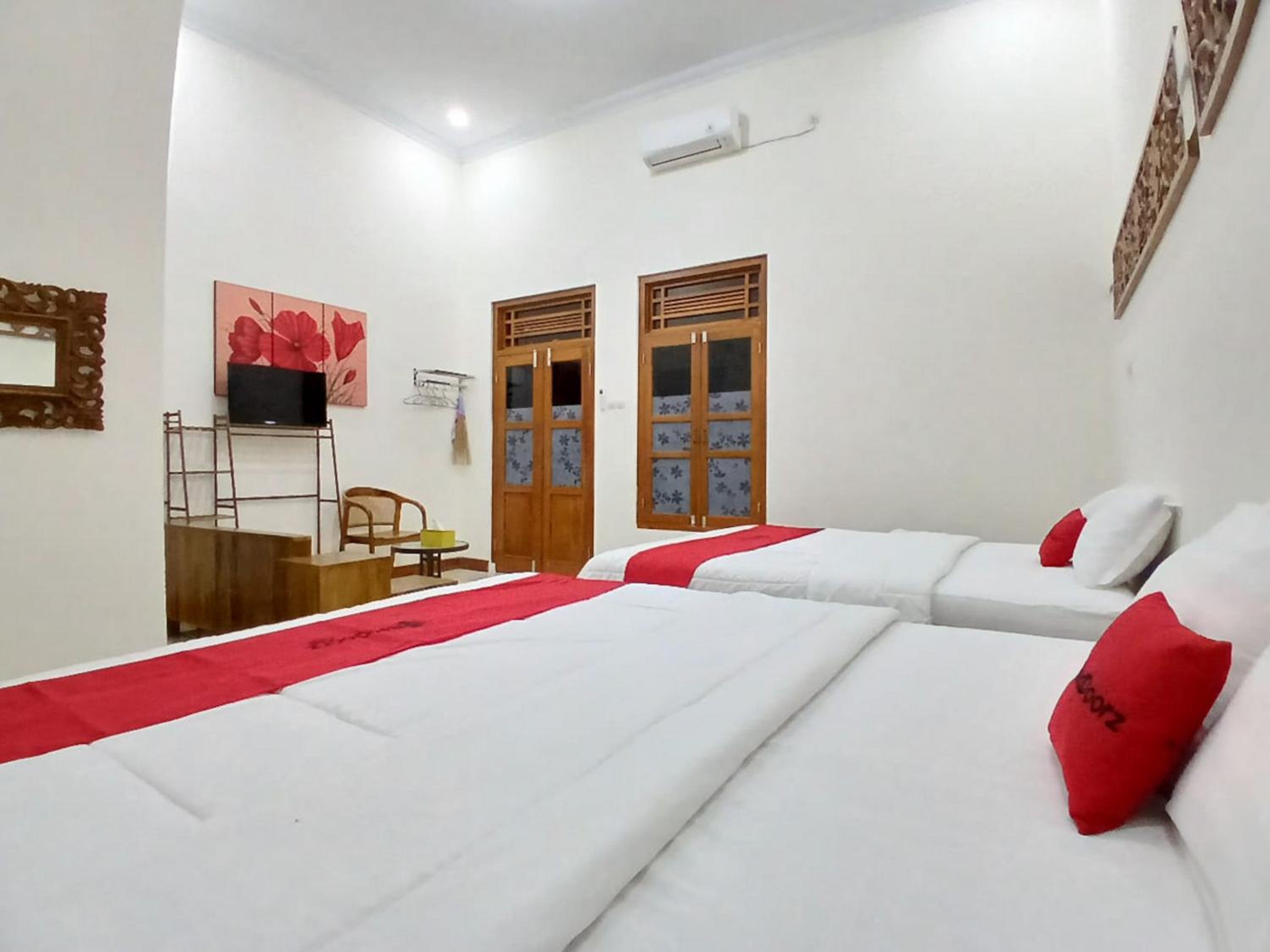 Deluxe Family Room