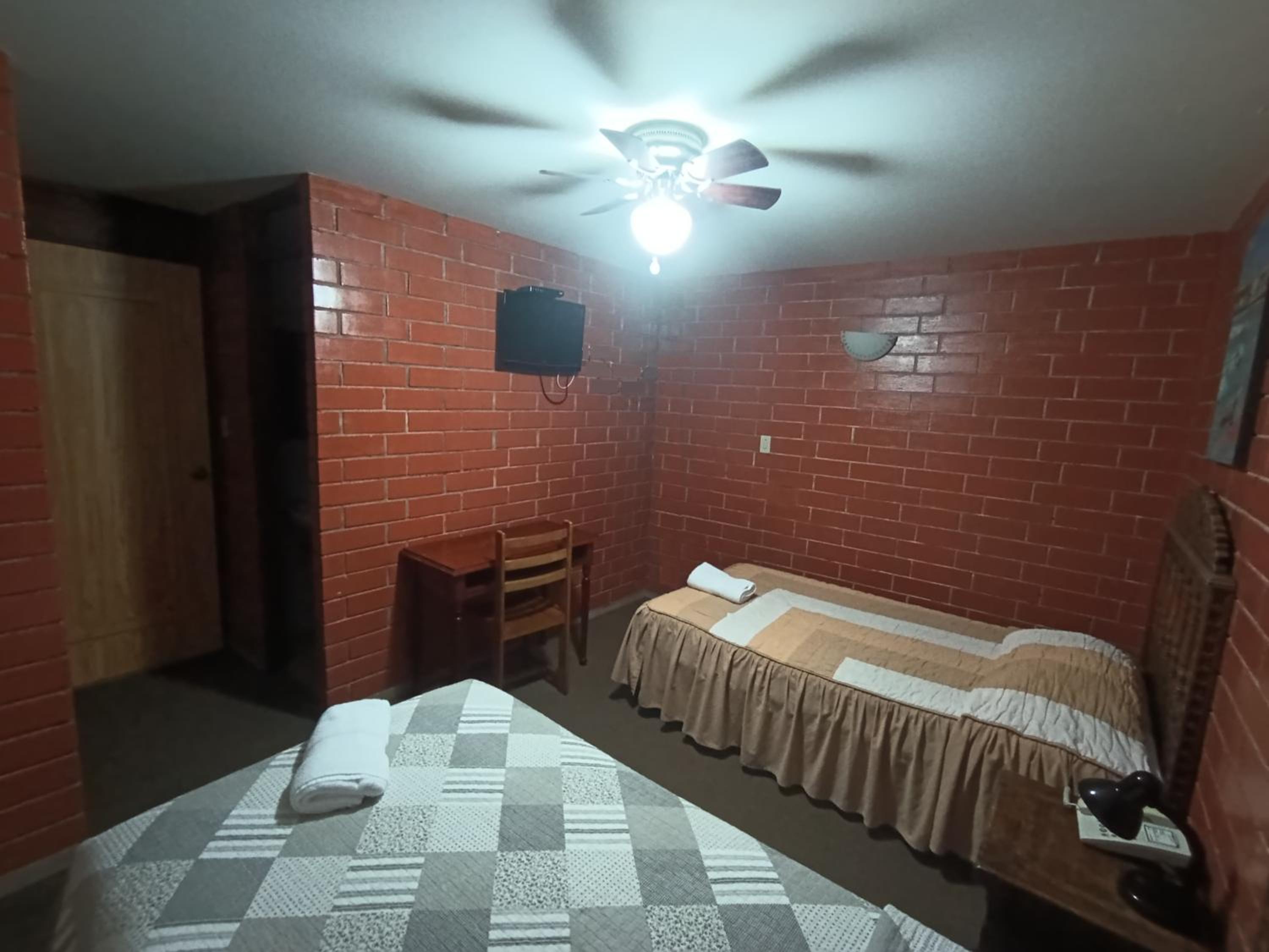 Economy Twin Room