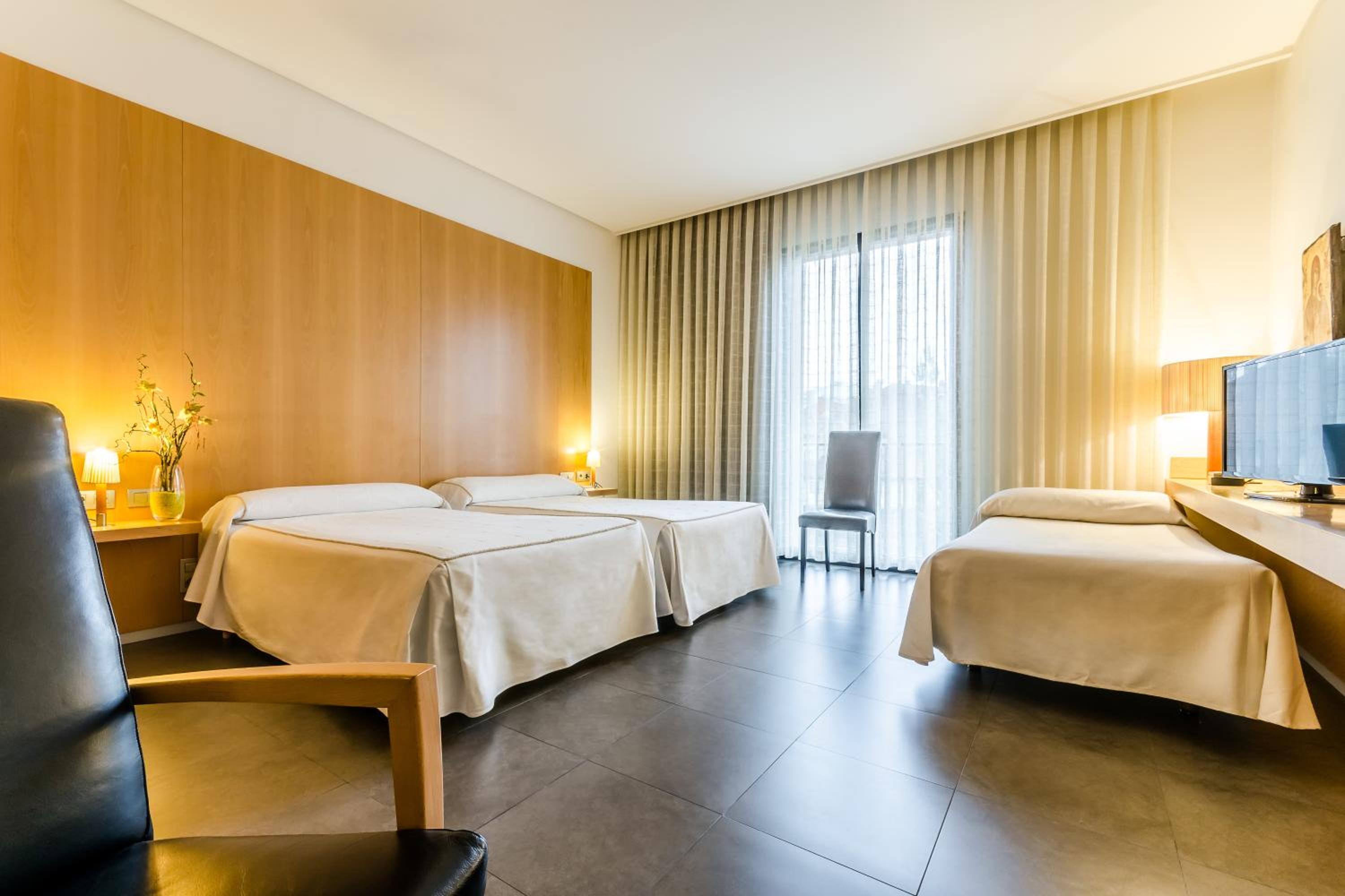 Habitación Doble con Cama Extra