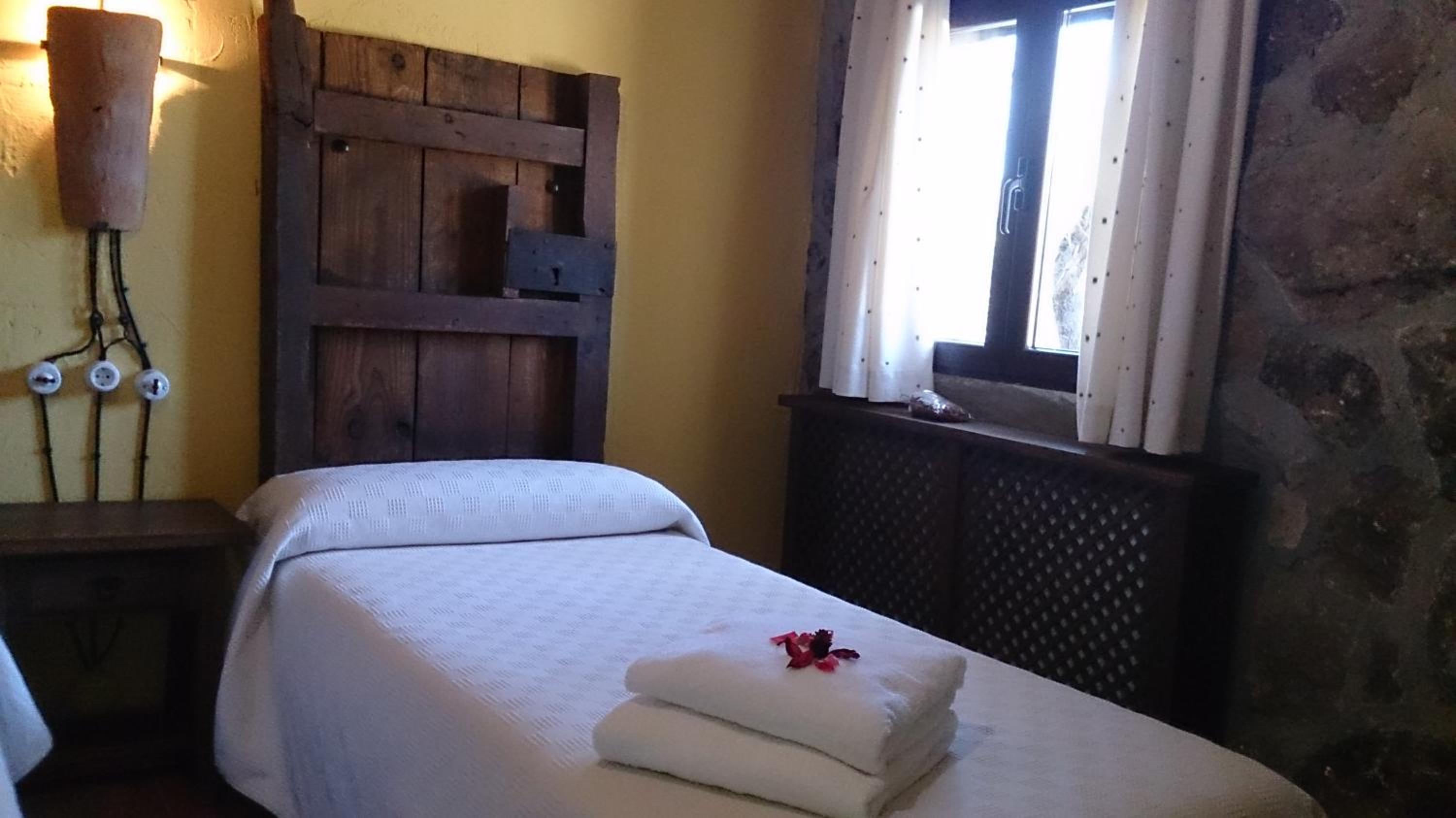 Double Or Twin Room photo 3