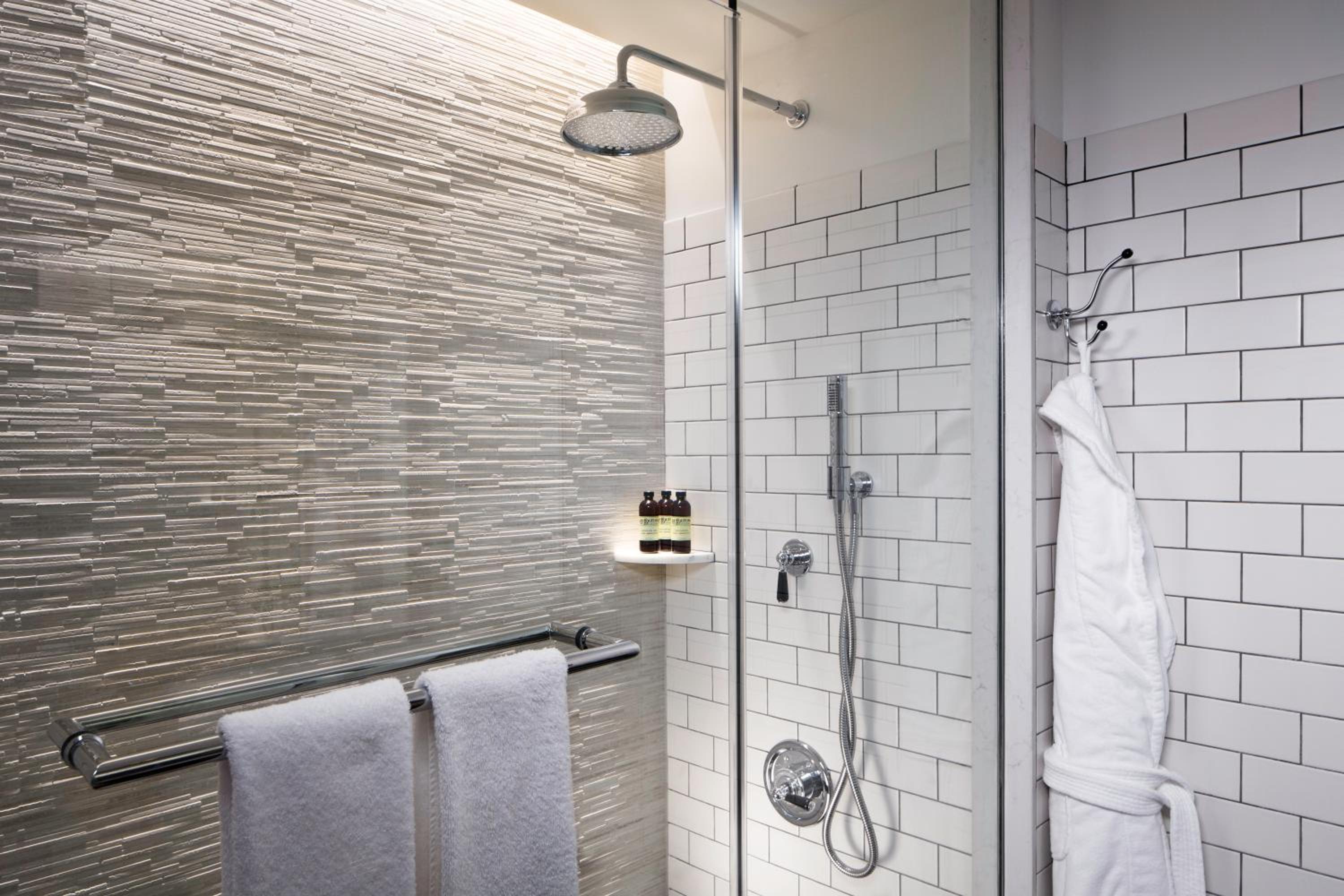 Double Room with Two Double Beds and Accessible Shower - Disability Access