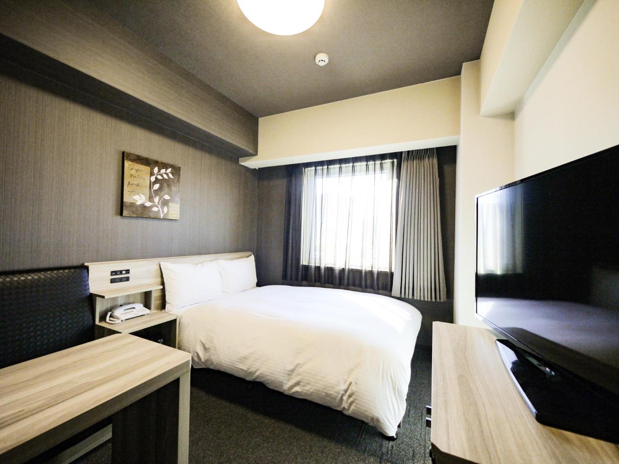 Double Room with Small Double Bed - Non-Smoking         - Photo 13