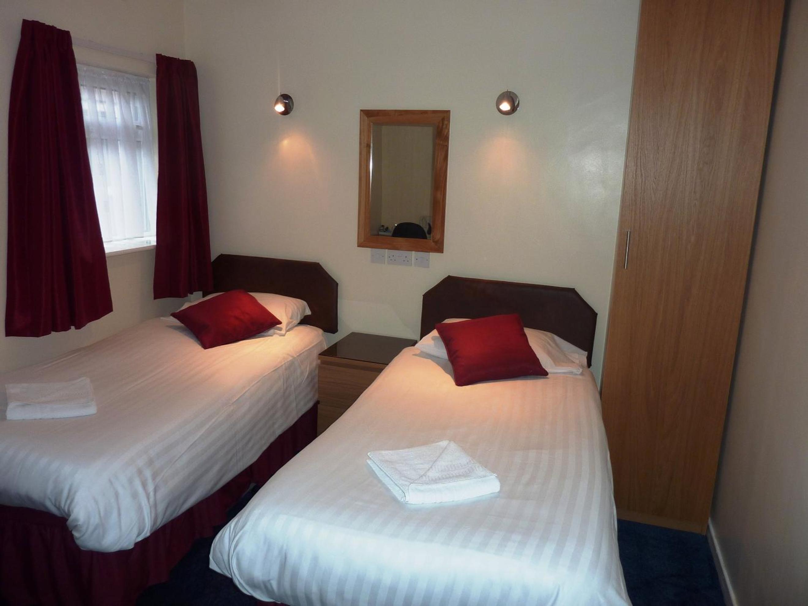 Classic Twin Room - Photo 1