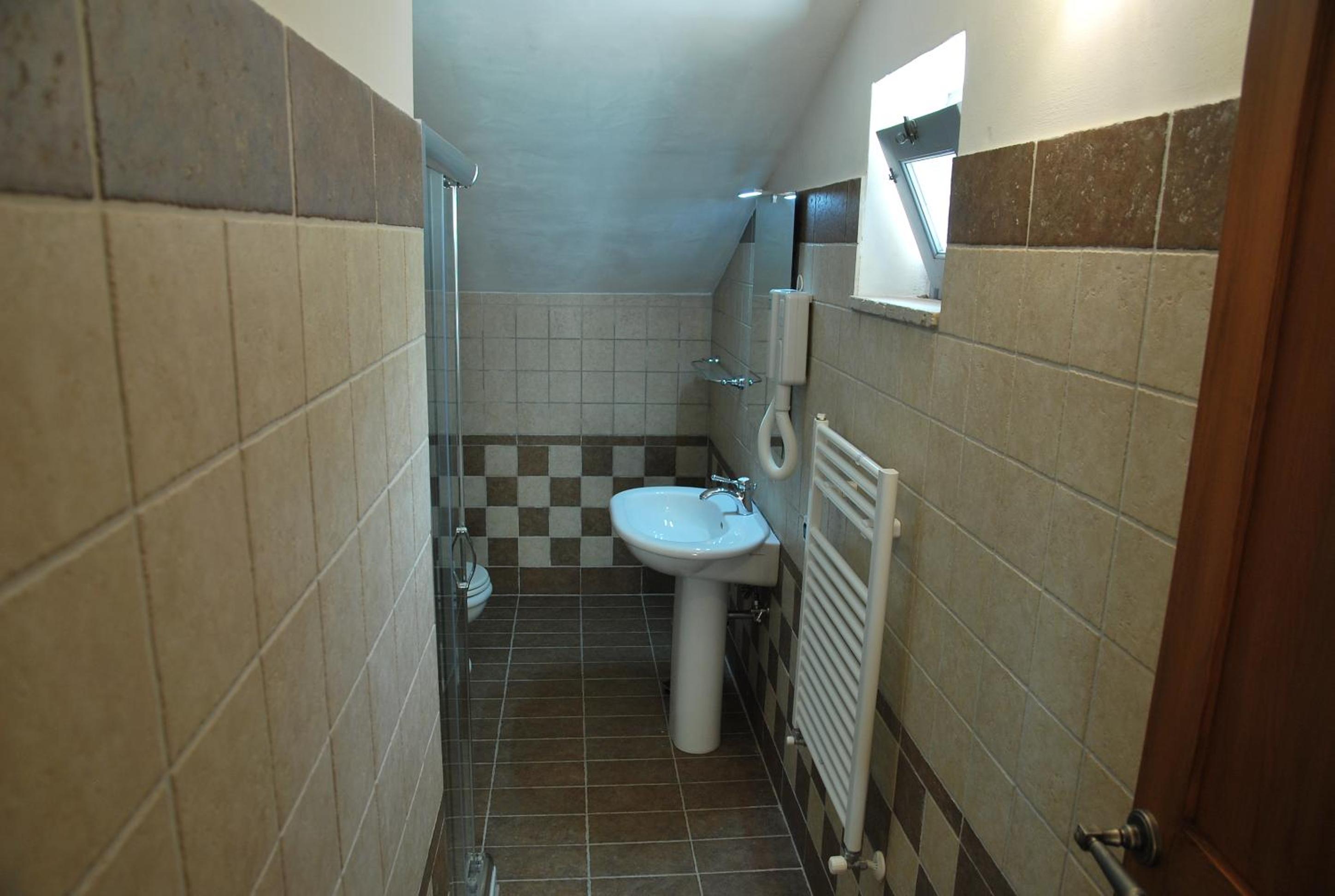 Large Double Room photo 3