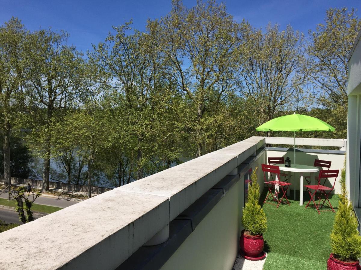 Apartment with Terrace photo 2