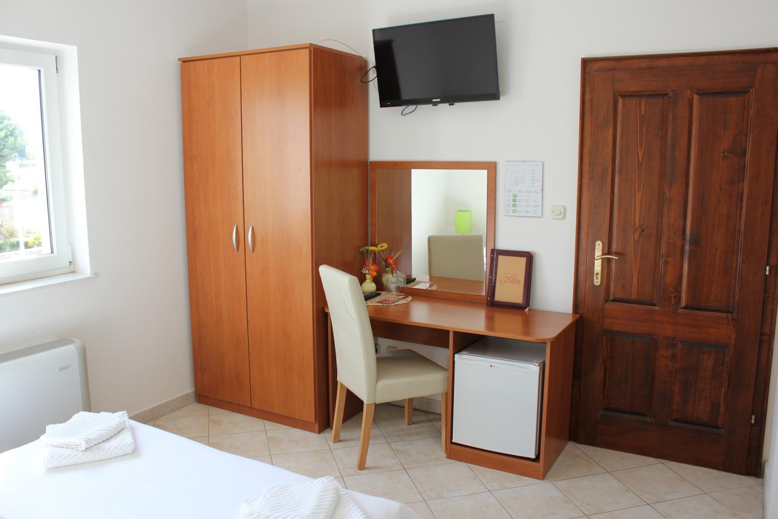 Economy Double Room With Balcony photo 3