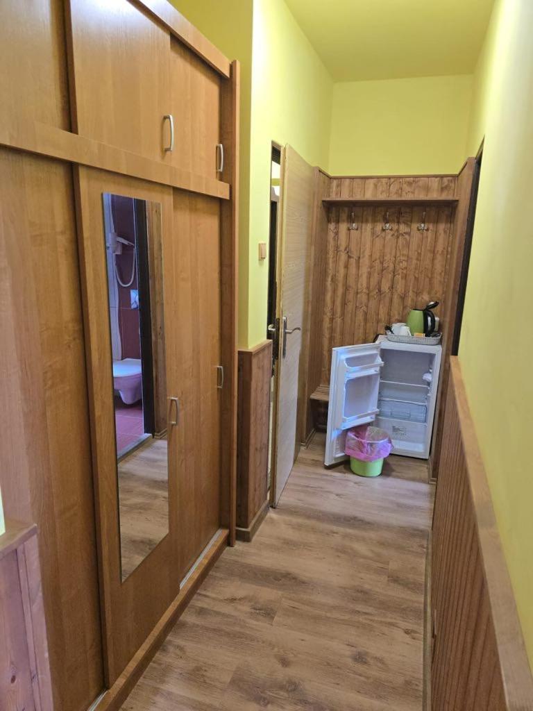 Quadruple Room with Private Bathroom