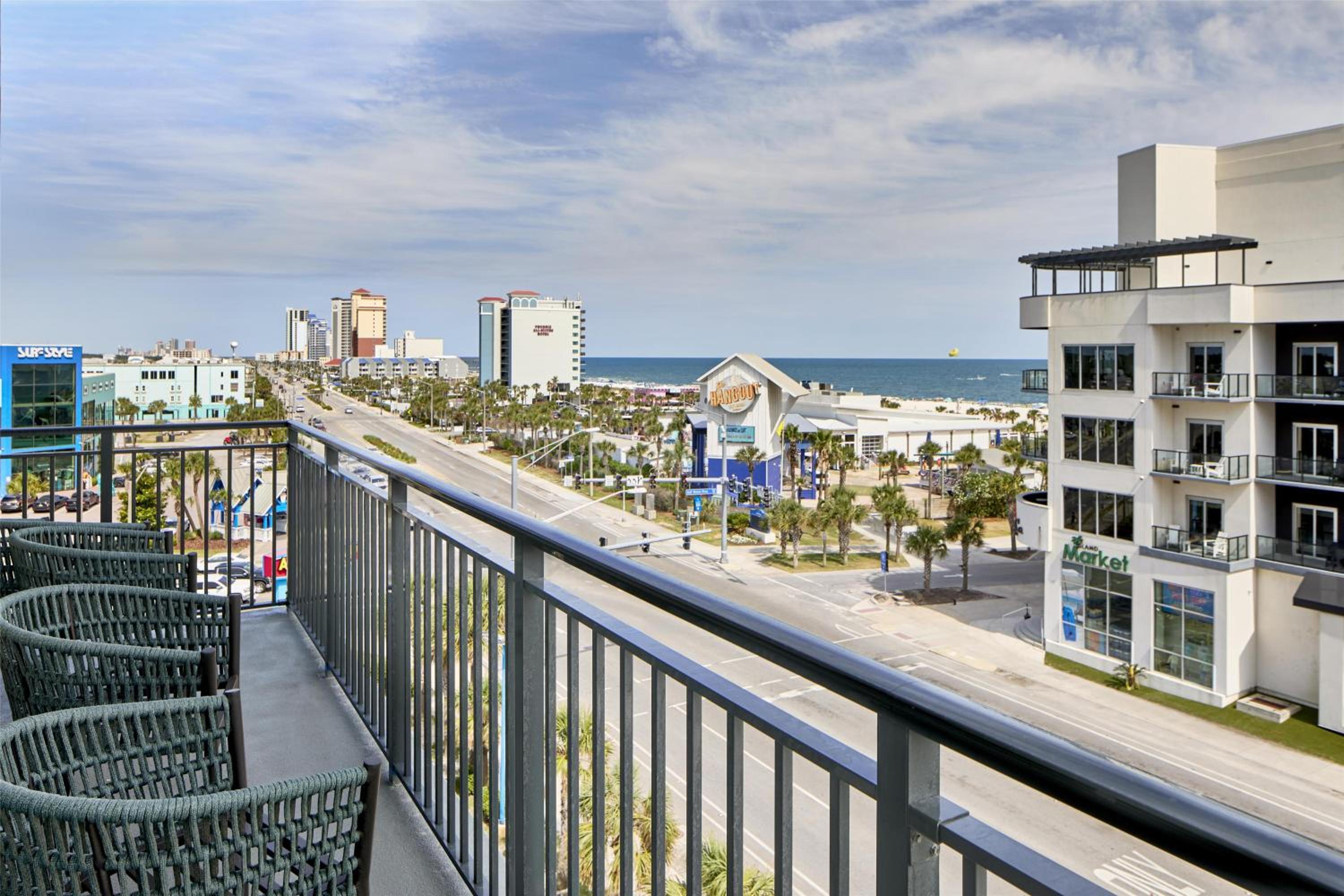 King Corner Suite with Balcony - Gulf View