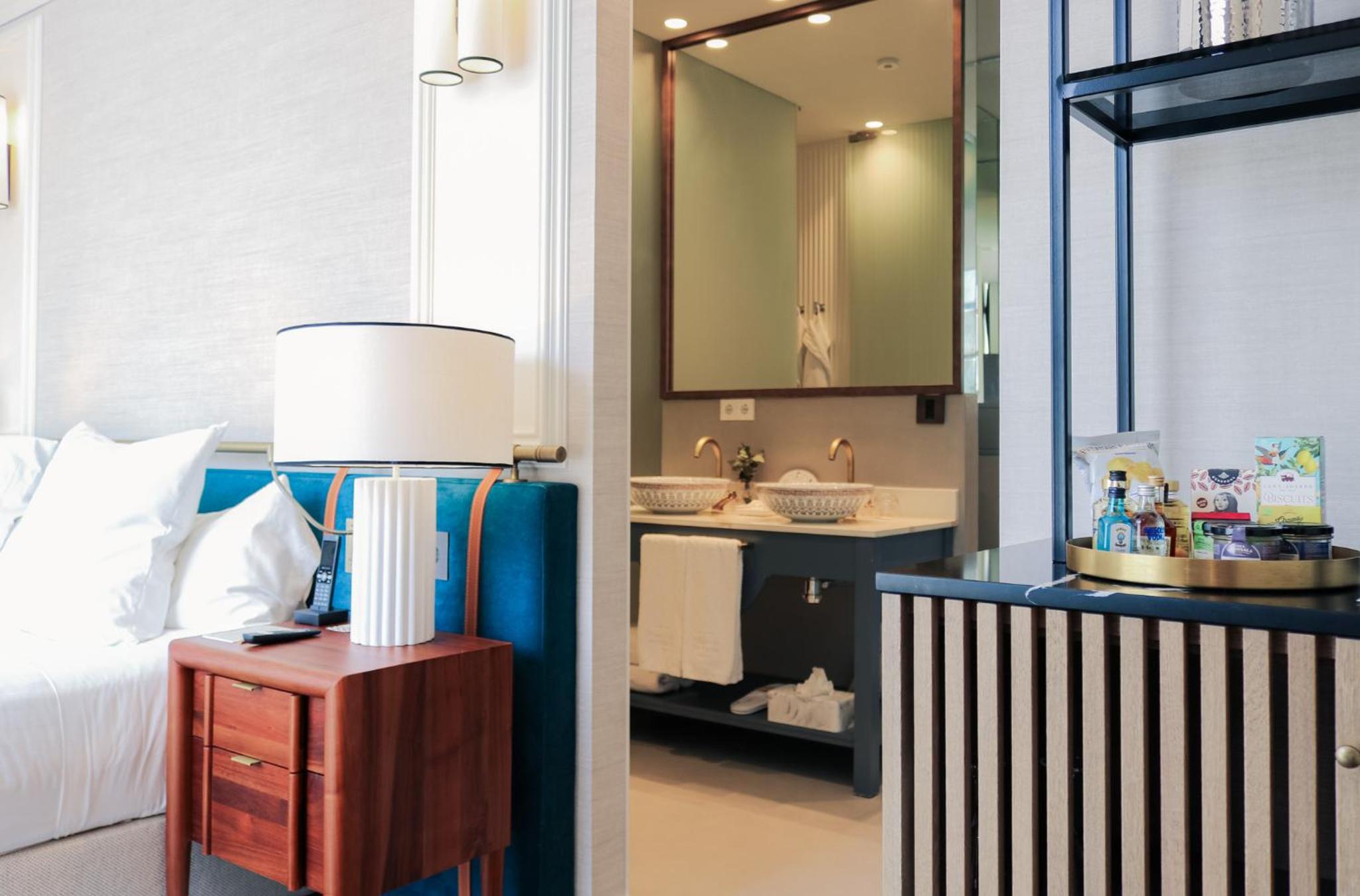 Standard Twin Room - Photo 2