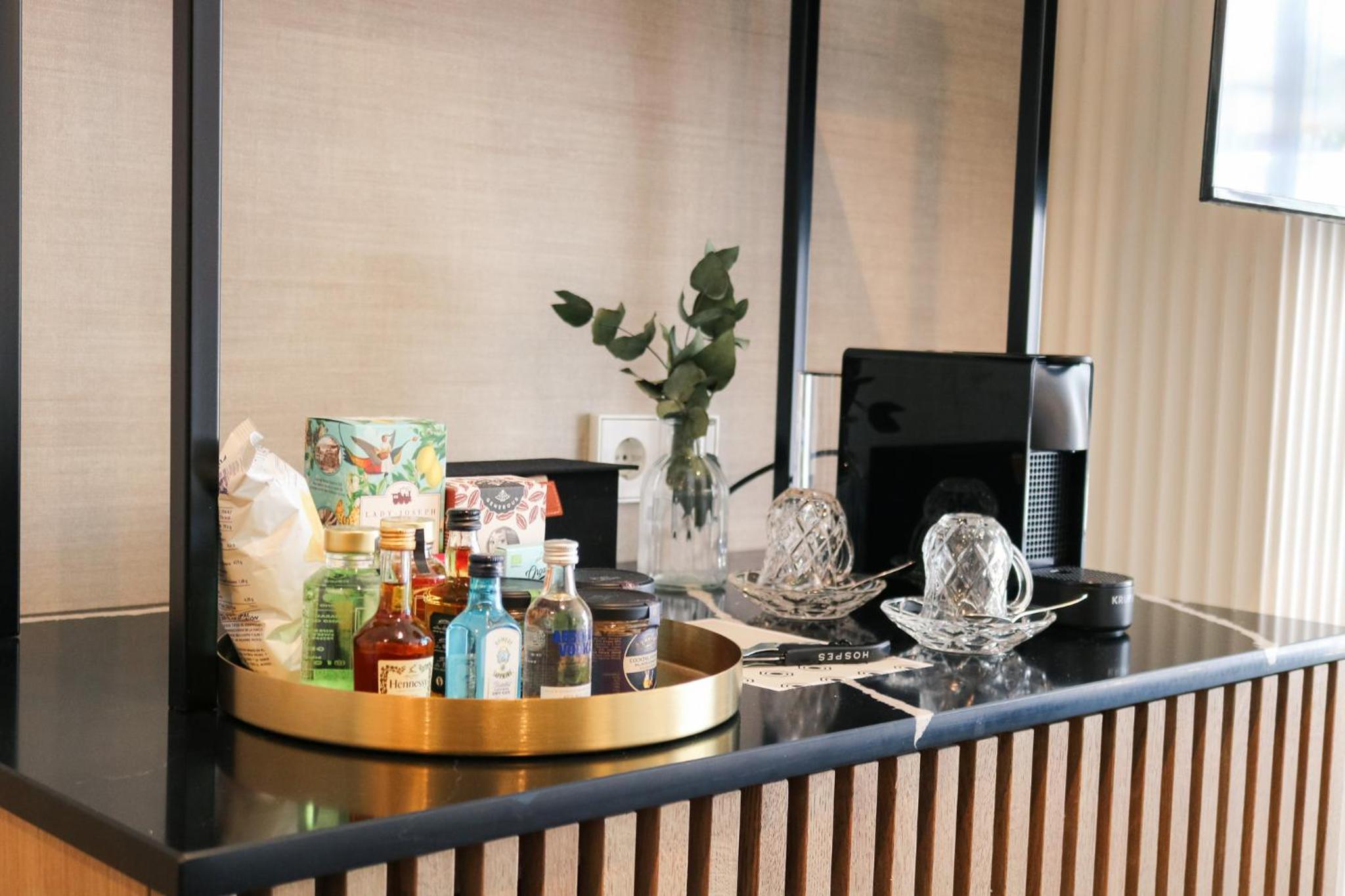Standard Twin Room - Photo 6