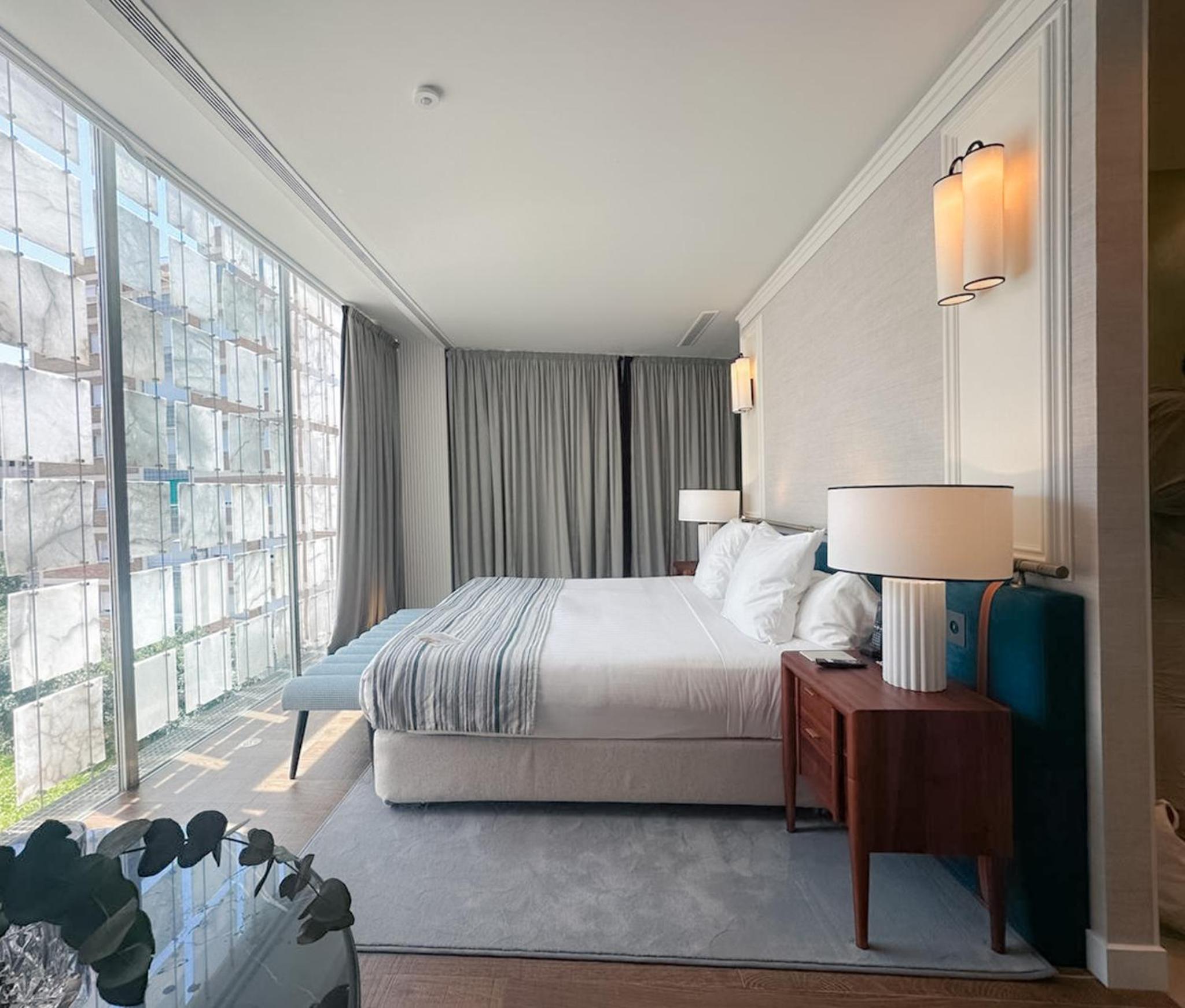Standard Twin Room - Photo 3