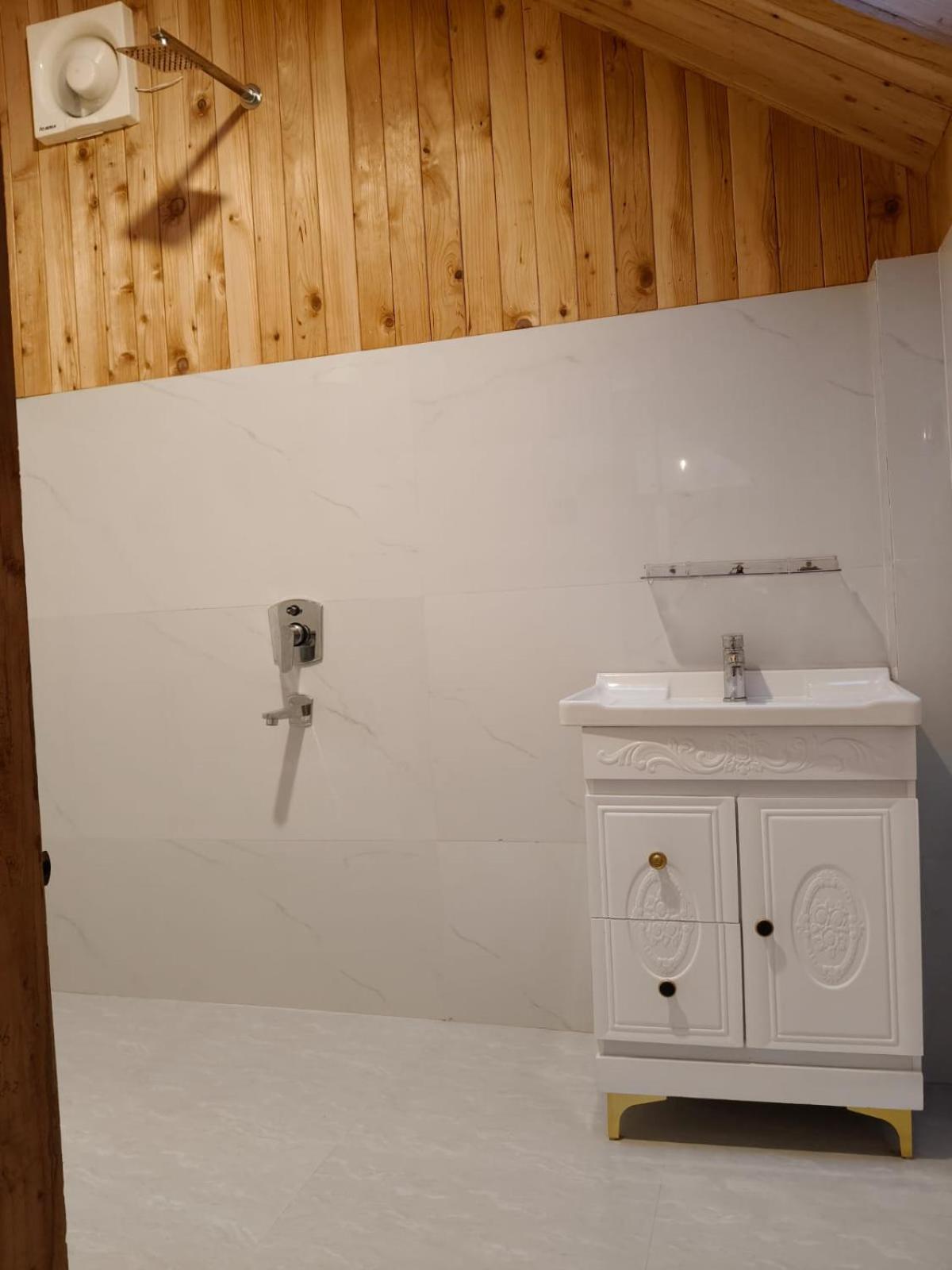 Two-Bedroom Chalet photo 3