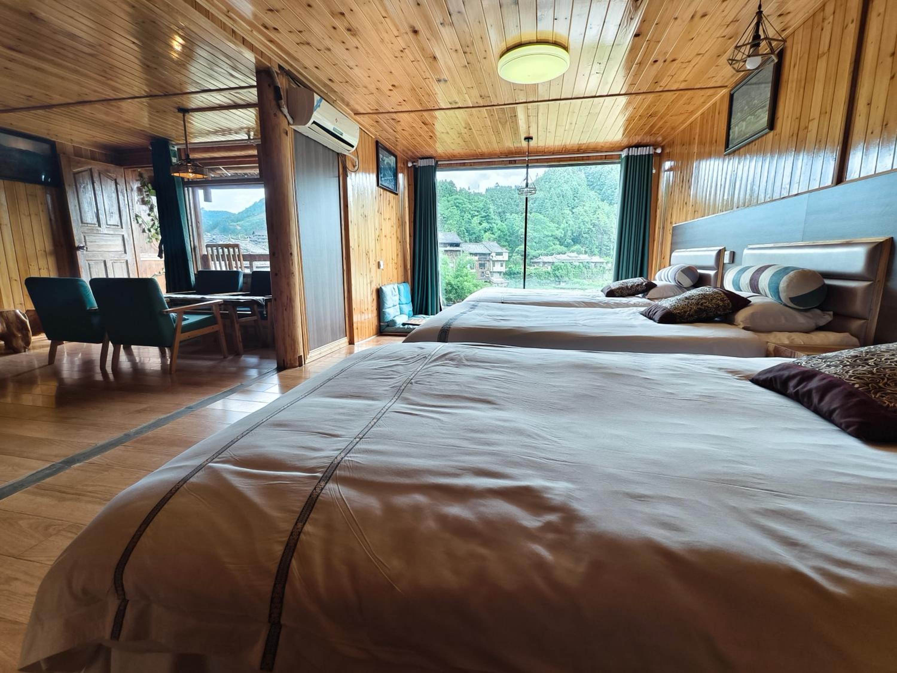 Deluxe Triple Room photo 3