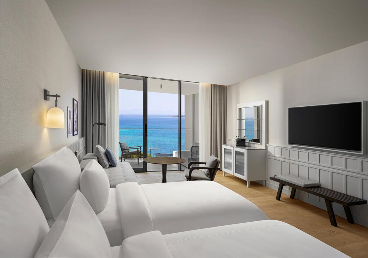 Adult Deluxe Sea View photo 2