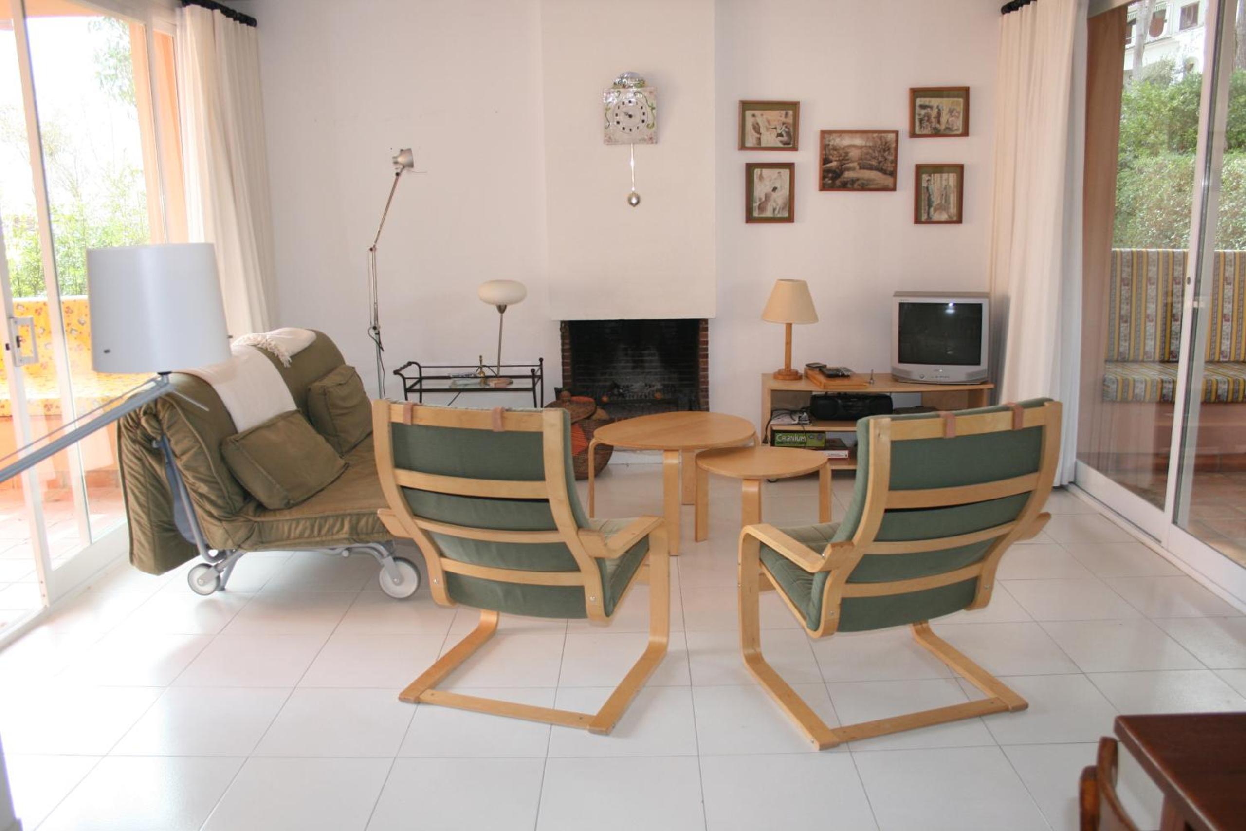 Two-Bedroom Family Apartment photo 2