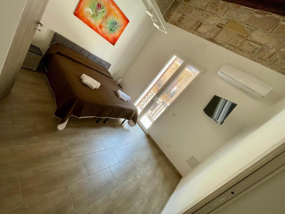Large Double or Twin Room